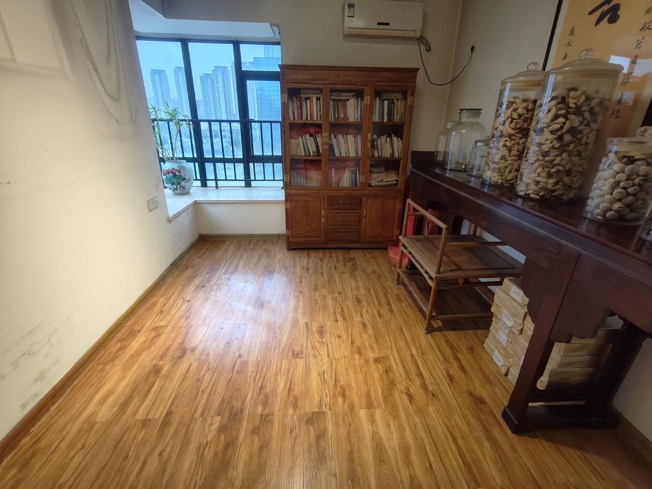 海阔天空-国瑞城四期(爵仕苑) 2室2厅1卫 205.0万 海阔天空-国瑞城四期(爵仕苑) 2室2厅1卫 205.0万室内图