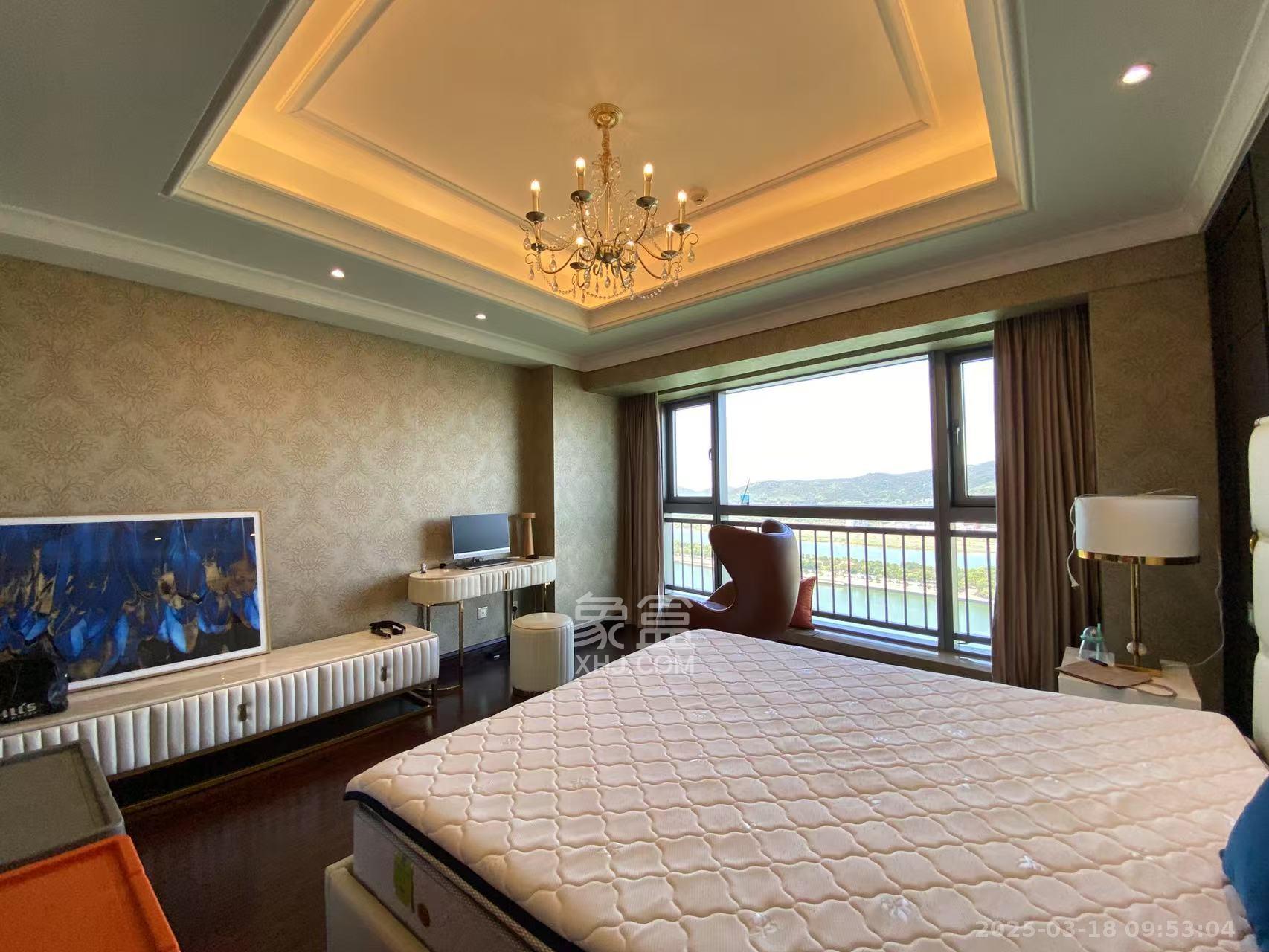 华远隆玺 5室2厅4卫 11000.0元/月 华远隆玺 5室2厅4卫 11000.0元/月室内图