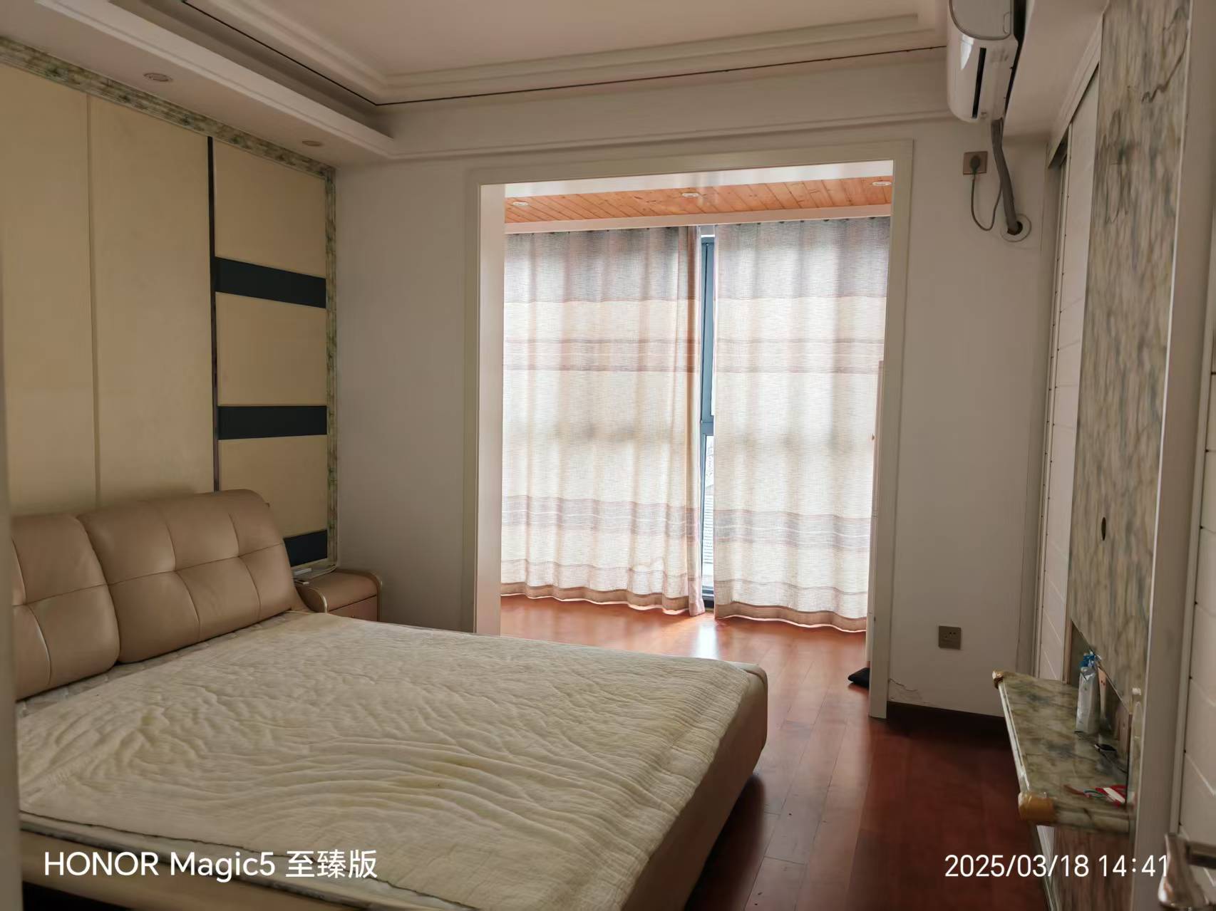 丽景天下一期 4室2厅2卫 2000.0元/月 丽景天下一期 4室2厅2卫 2000.0元/月室内图