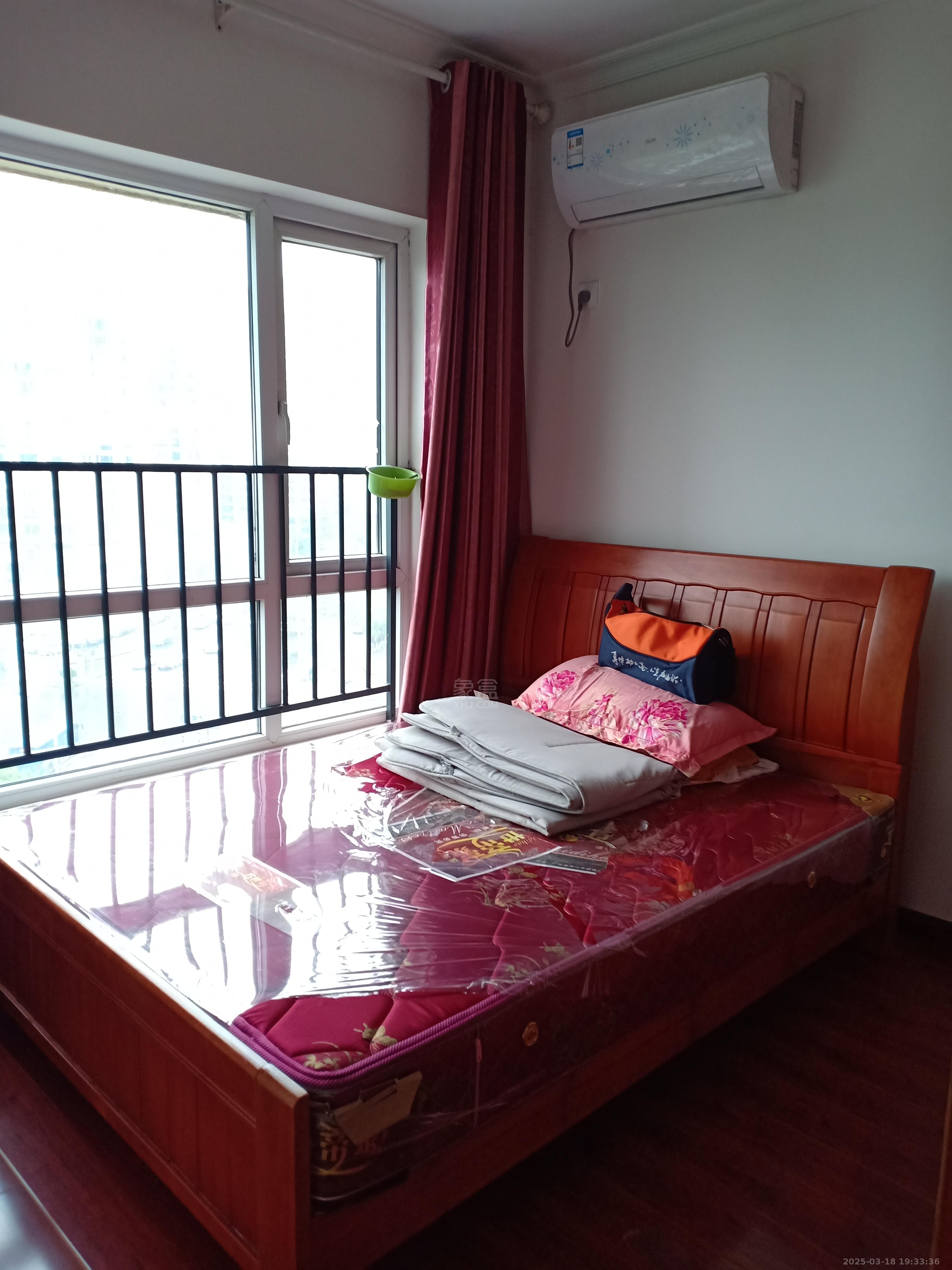 美的城三期 2室2厅1卫 1600.0元/月 美的城三期 2室2厅1卫 1600.0元/月室内图