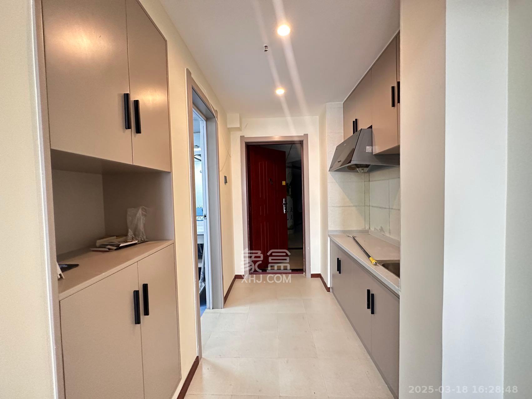 德庆水韵山城 1室1厅1卫 1400.0元/月 德庆水韵山城 1室1厅1卫 1400.0元/月室内图