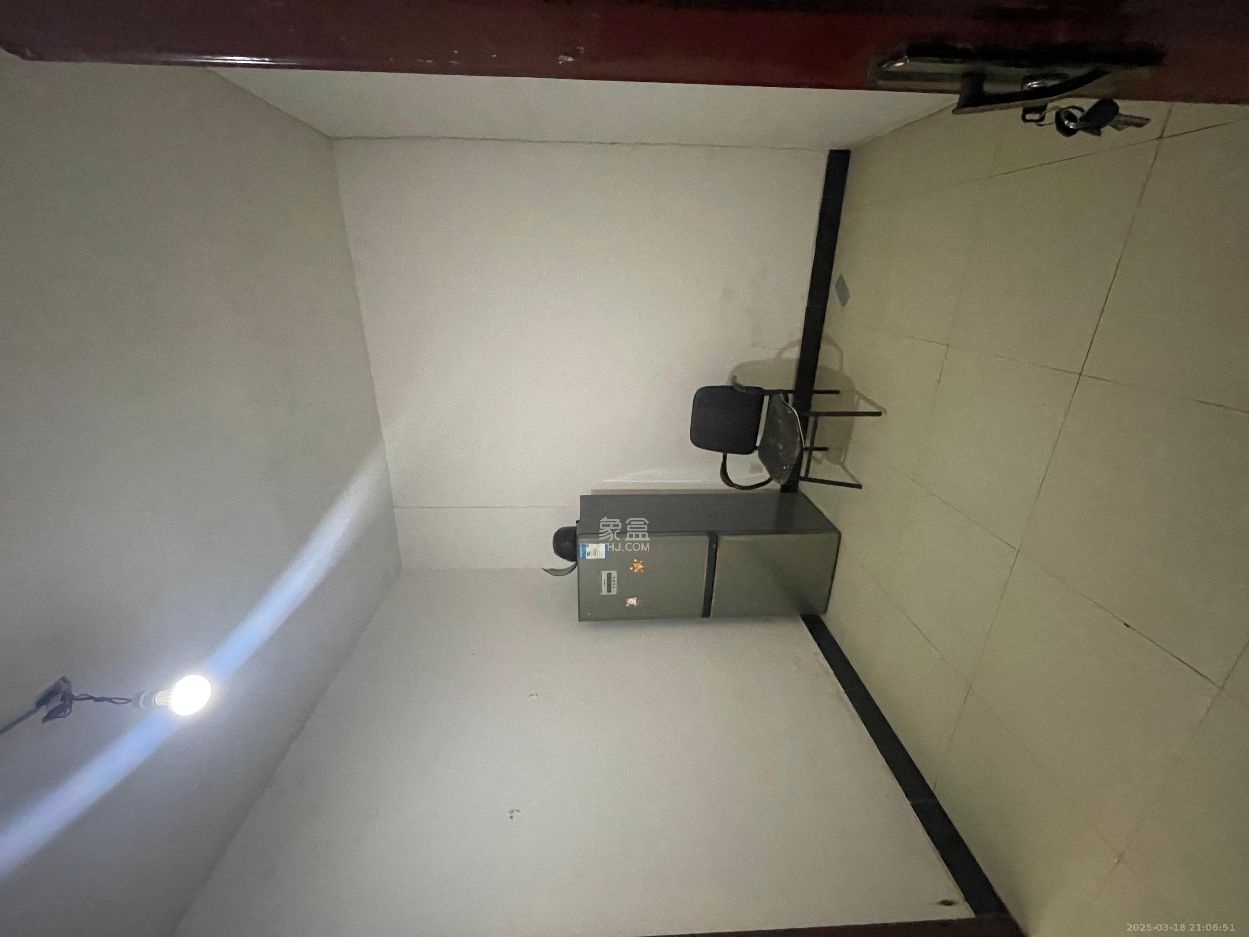 星沙国际物流园/泉星社区  1室0厅0卫    800.0元/月 星沙国际物流园/泉星社区  1室0厅0卫    800.0元/月室内图