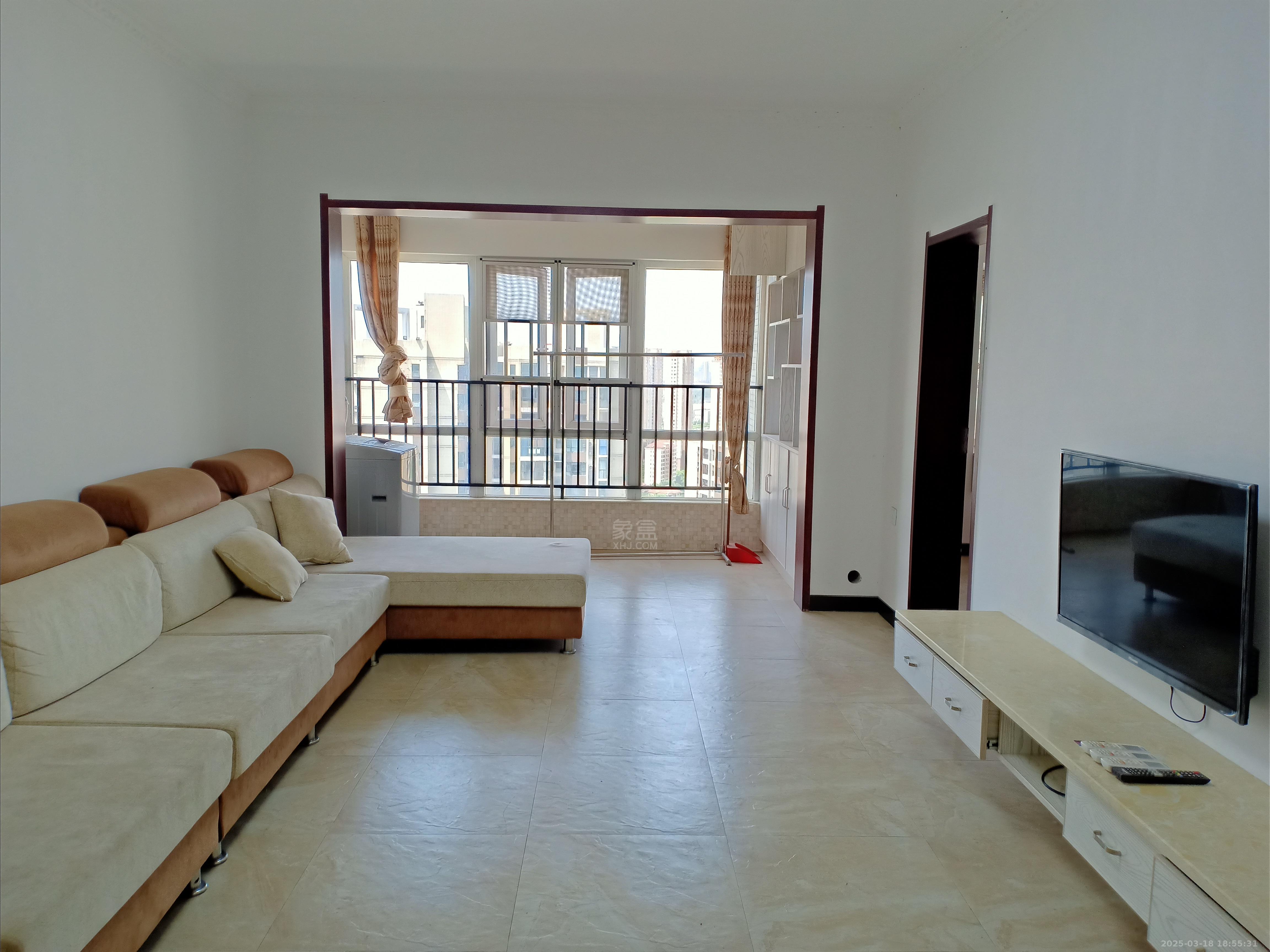 美的城三期 3室2厅1卫 1800.0元/月 美的城三期 3室2厅1卫 1800.0元/月室内图