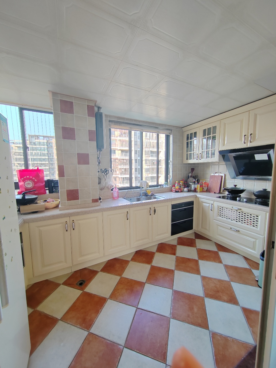 祥和家园  3室2厅2卫    248.0万 祥和家园  3室2厅2卫    248.0万室内图