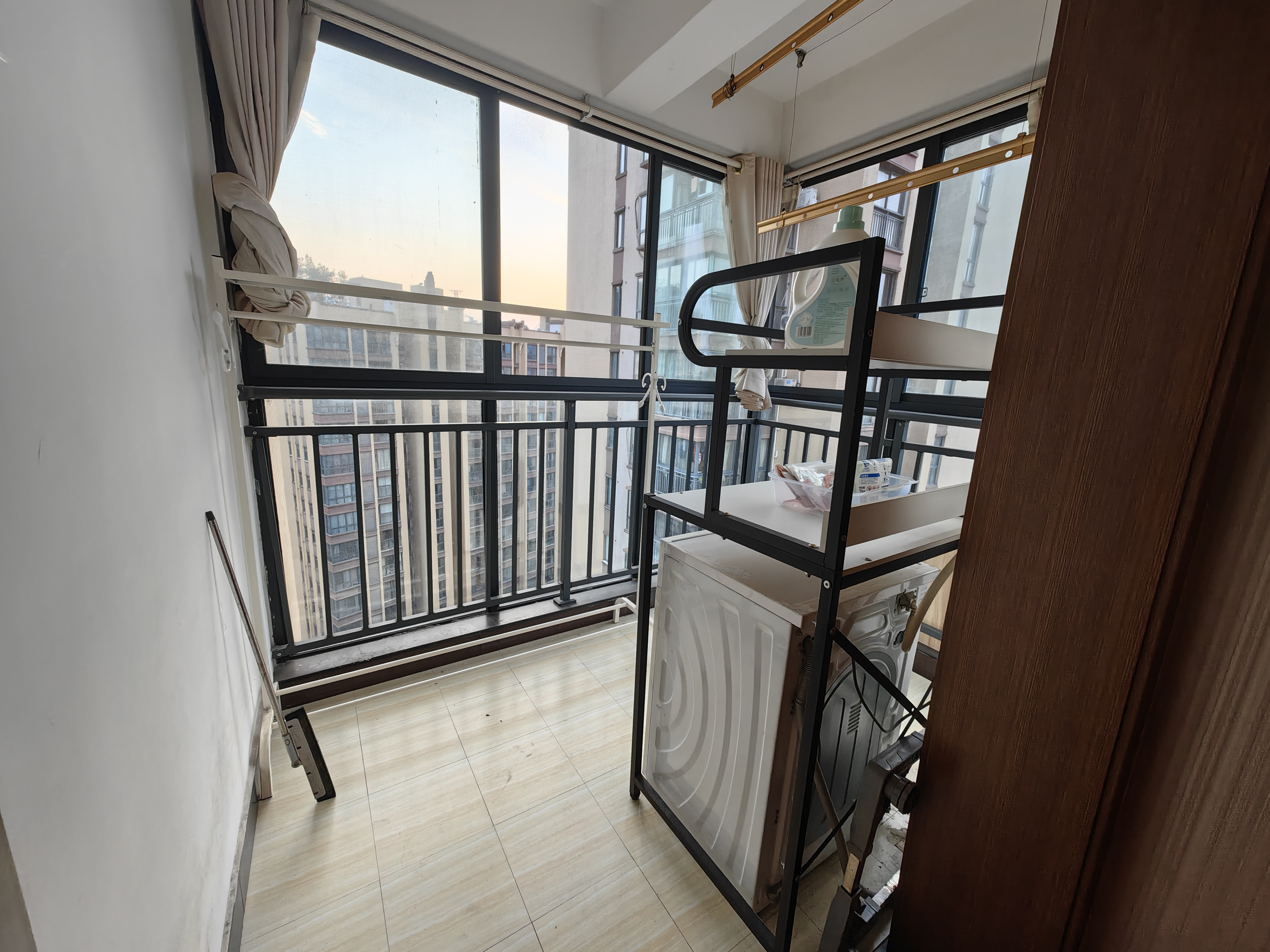 山水印象 1室1厅1卫 1500.0元/月 山水印象 1室1厅1卫 1500.0元/月室内图