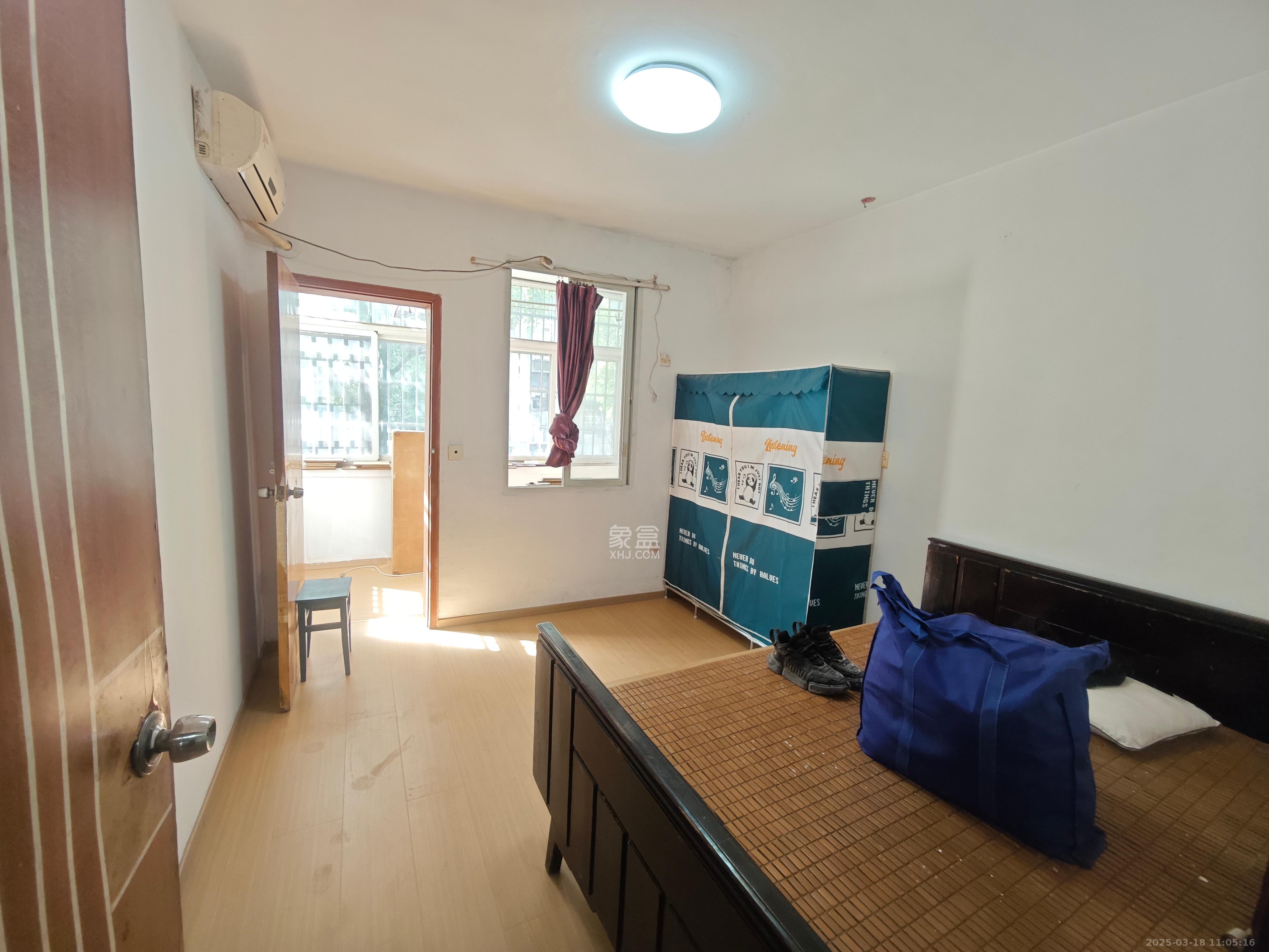 蒋家垅社区 2室1厅1卫 1300.0元/月 蒋家垅社区 2室1厅1卫 1300.0元/月室内图