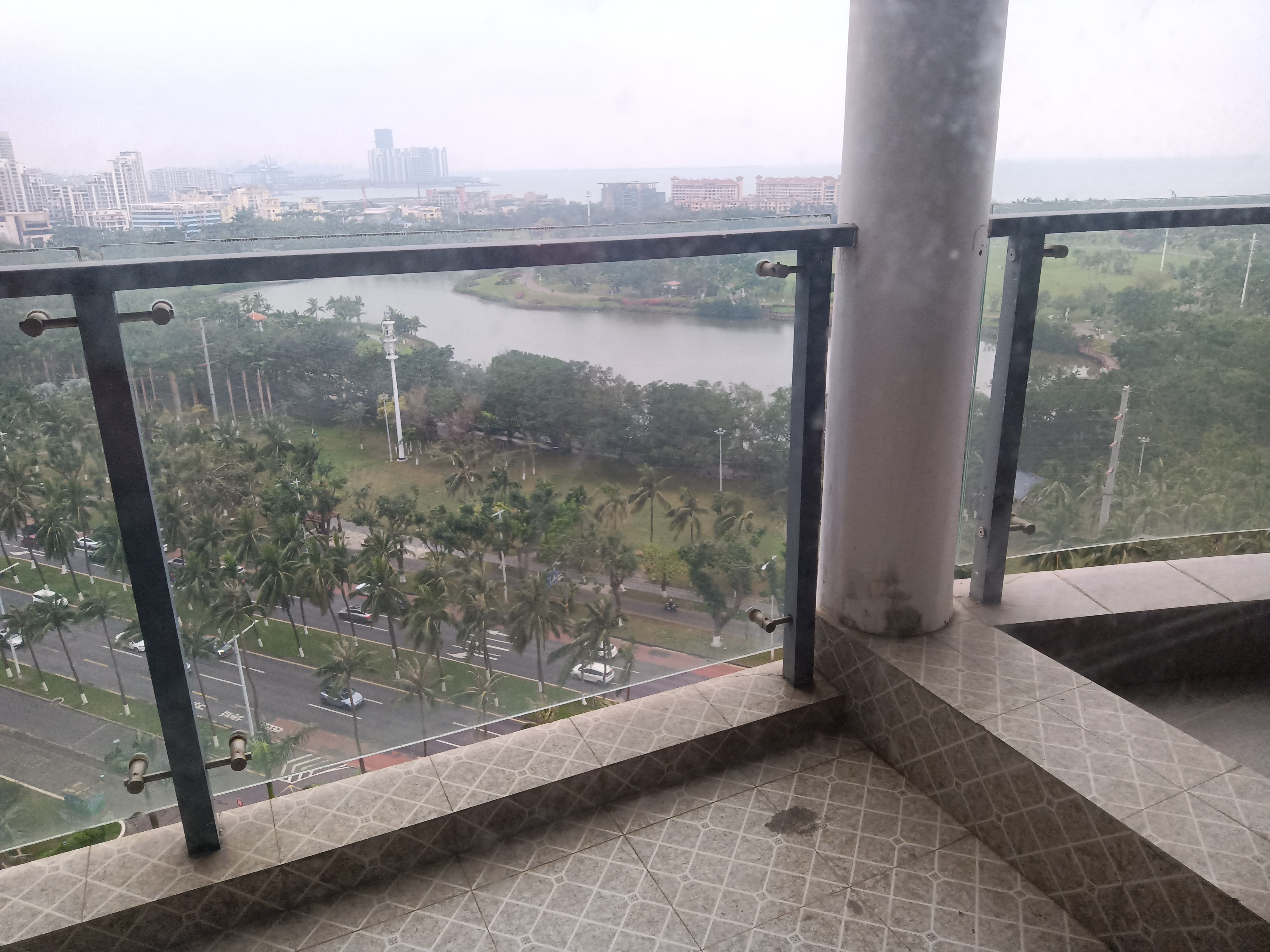 宝华海景 3室2厅2卫 4000.0元/月 宝华海景 3室2厅2卫 4000.0元/月室内图