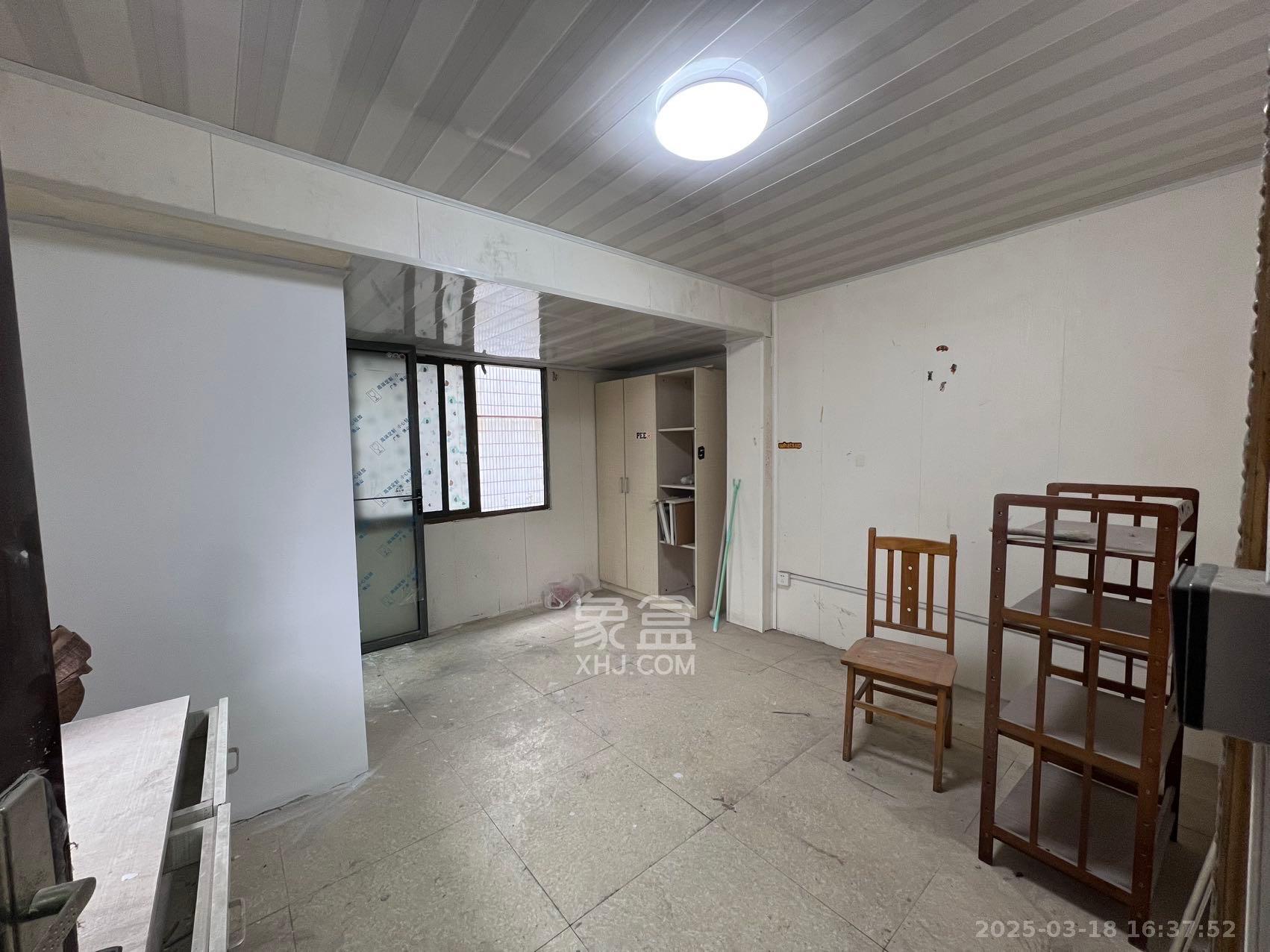 总铺巷散盘  3室1厅2卫    2800.0元/月 总铺巷散盘  3室1厅2卫    2800.0元/月室内图