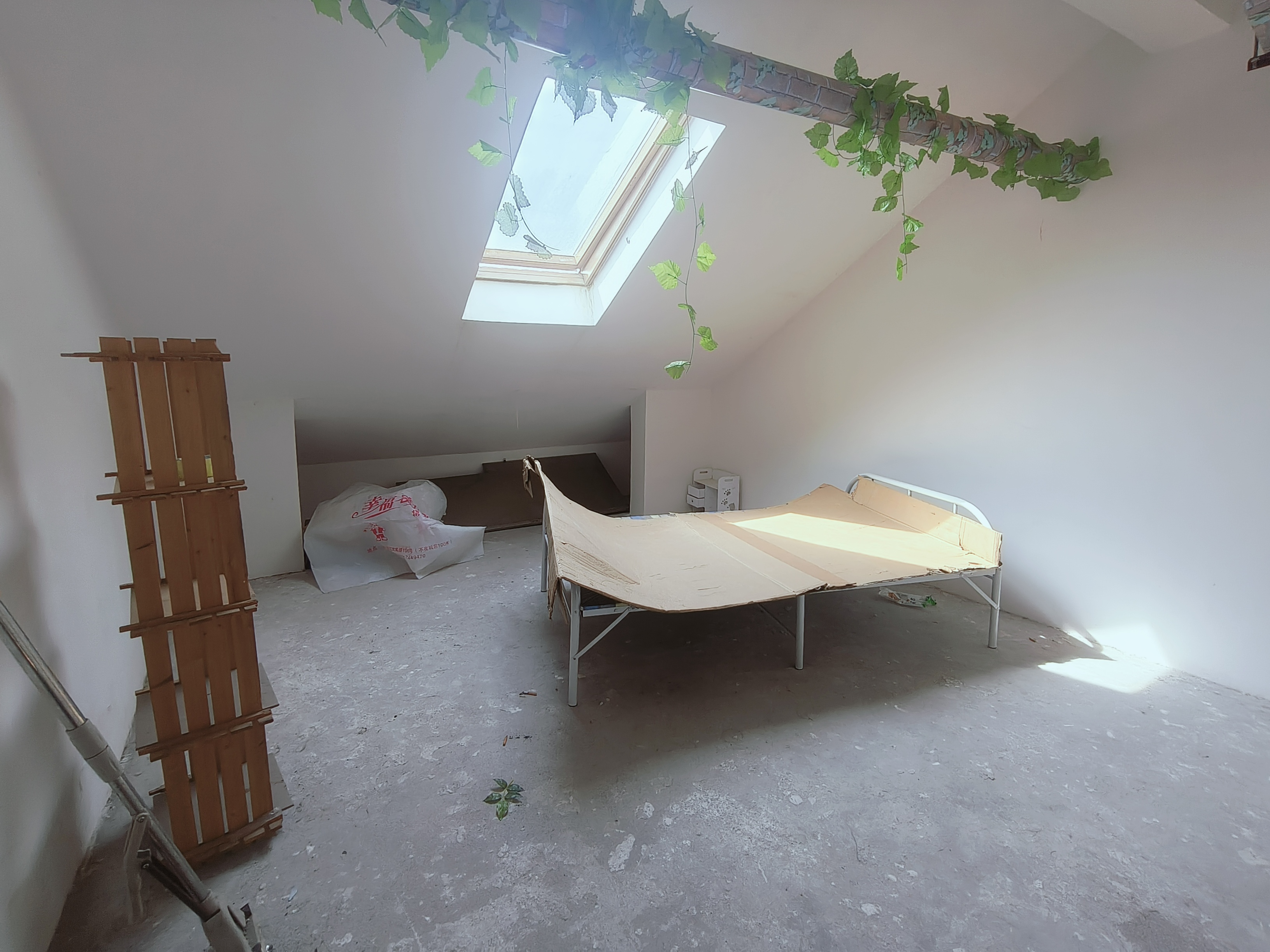 天门壹号  4室2厅2卫    1600.0元/月 天门壹号  4室2厅2卫    1600.0元/月室内图