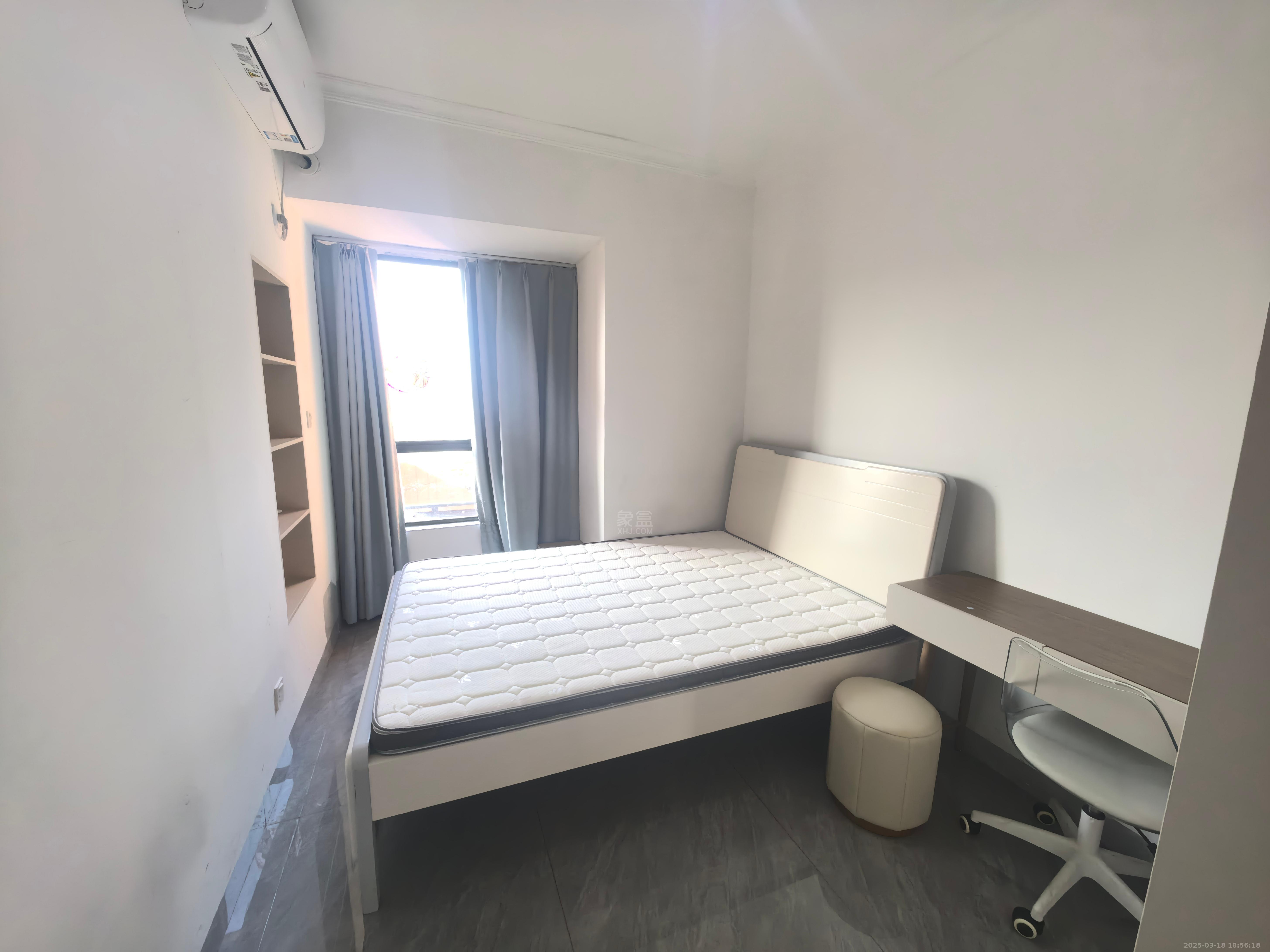 学府港湾  3室2厅2卫   1800.00元/月室内图