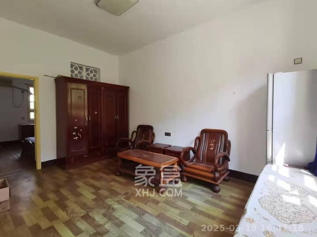 建湘新村 1室1厅1卫 1100.0元/月 建湘新村 1室1厅1卫 1100.0元/月室内图