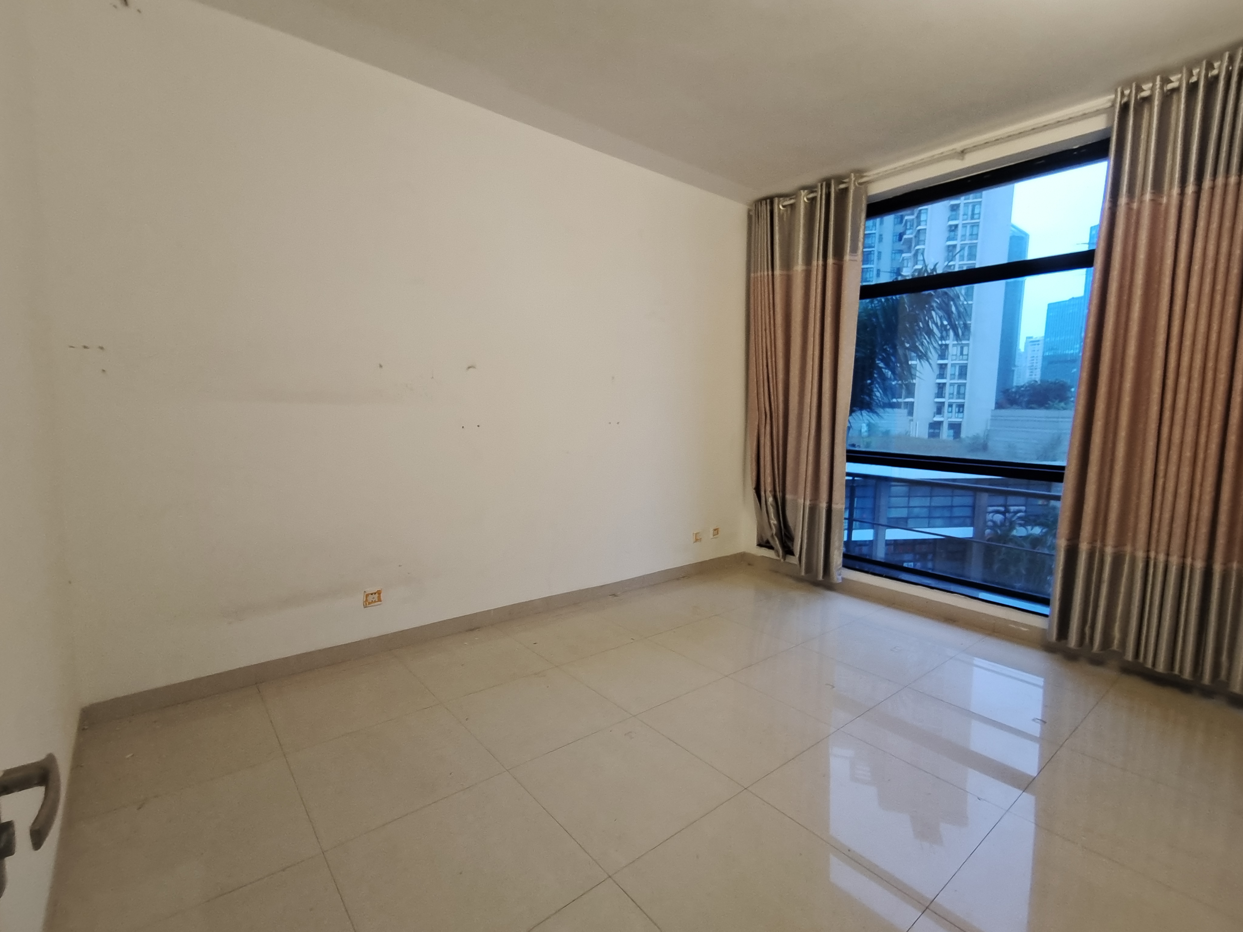 紫荆花园二区 4室2厅1卫 6000.0元/月 紫荆花园二区 4室2厅1卫 6000.0元/月室内图