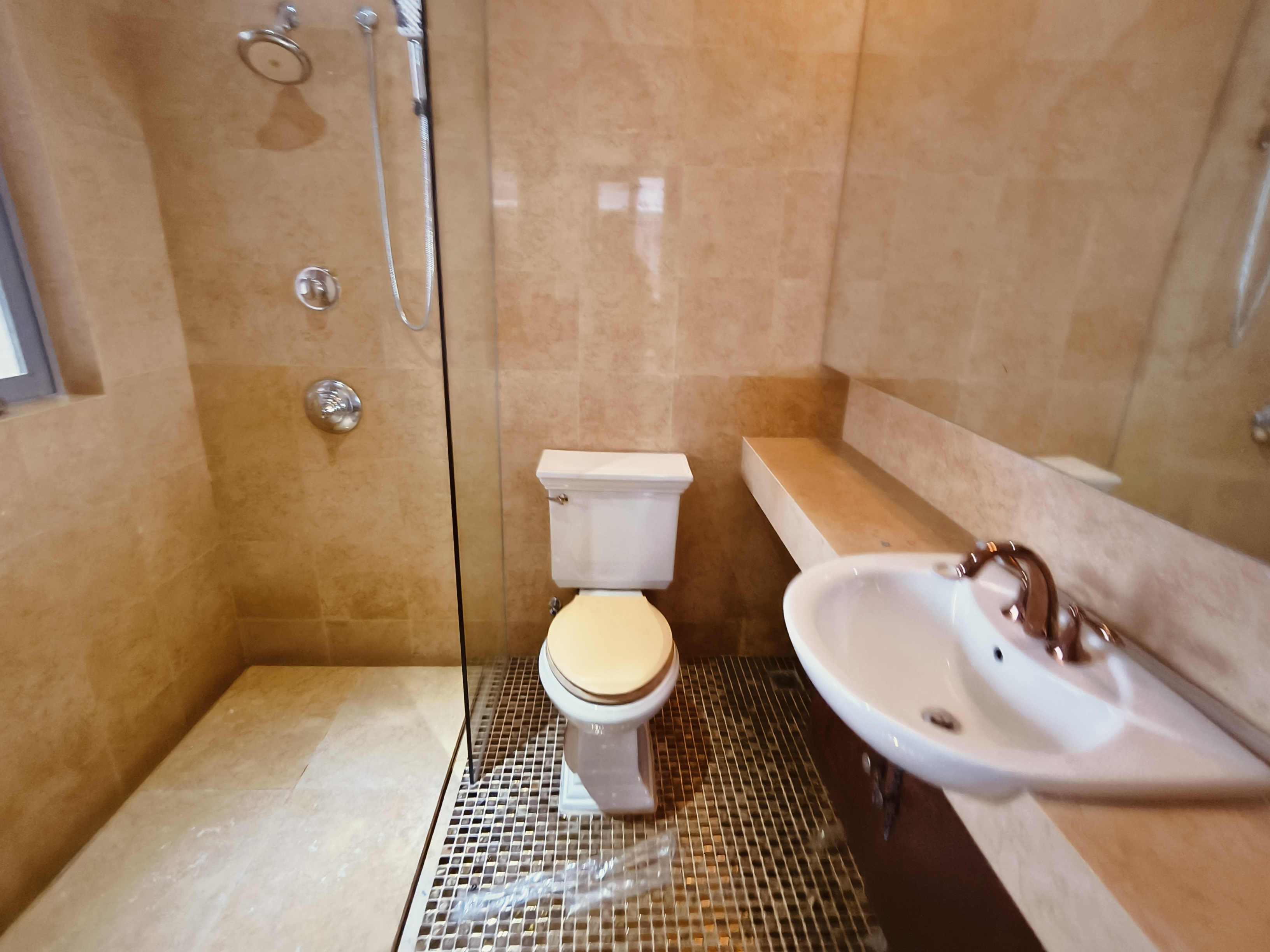 鲁能海蓝椰风 4室3厅5卫 9000.0元/月 鲁能海蓝椰风 4室3厅5卫 9000.0元/月室内图