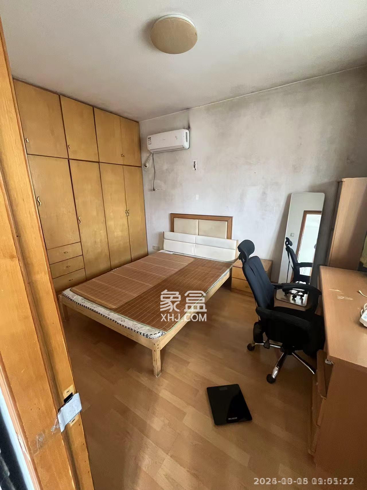 交通银行宿舍(浏城桥)  3室2厅1卫    3200.0元/月 交通银行宿舍(浏城桥)  3室2厅1卫    3200.0元/月室内图