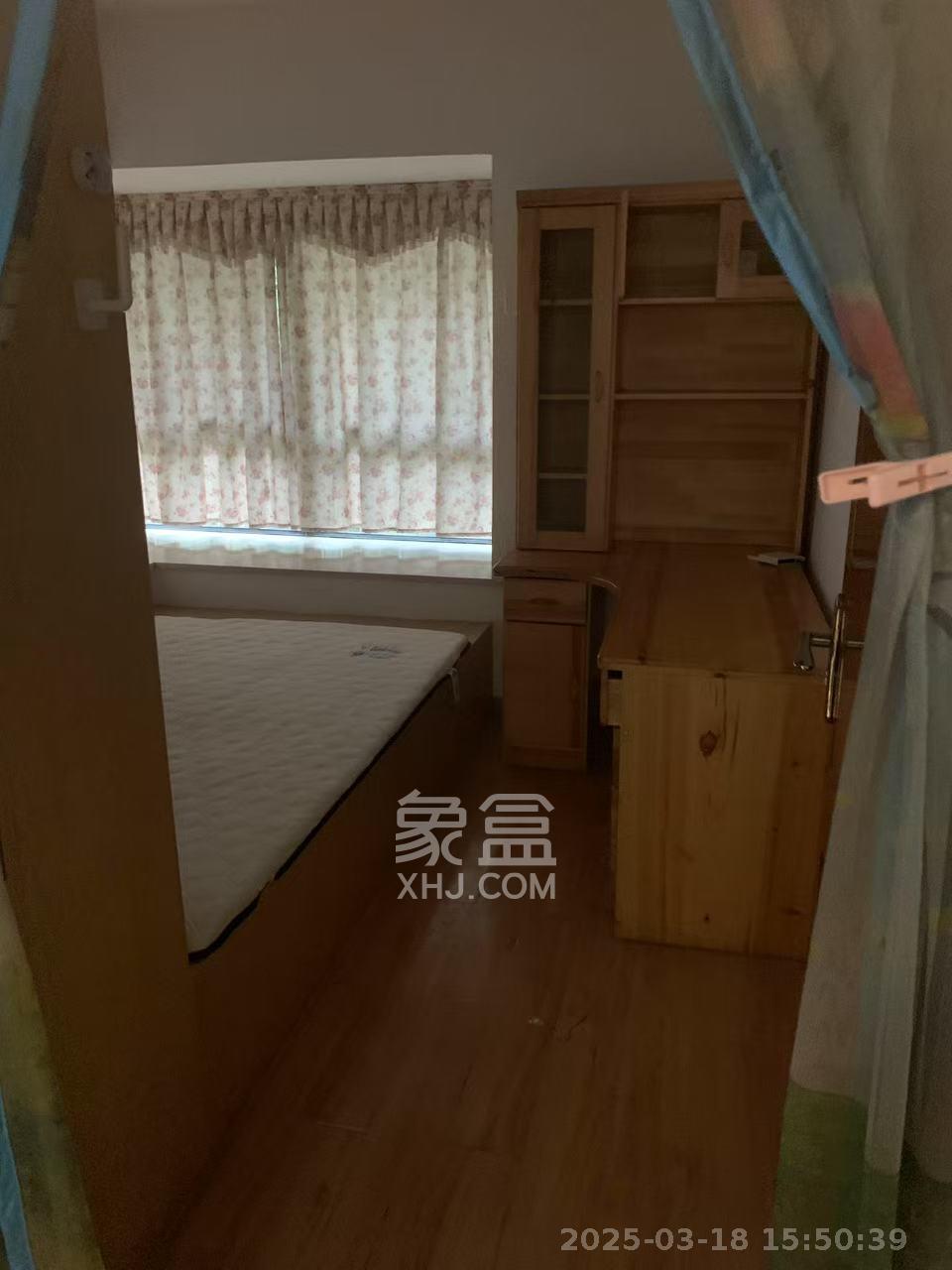 麓枫和苑  2室1厅1卫   2200.00元/月室内图