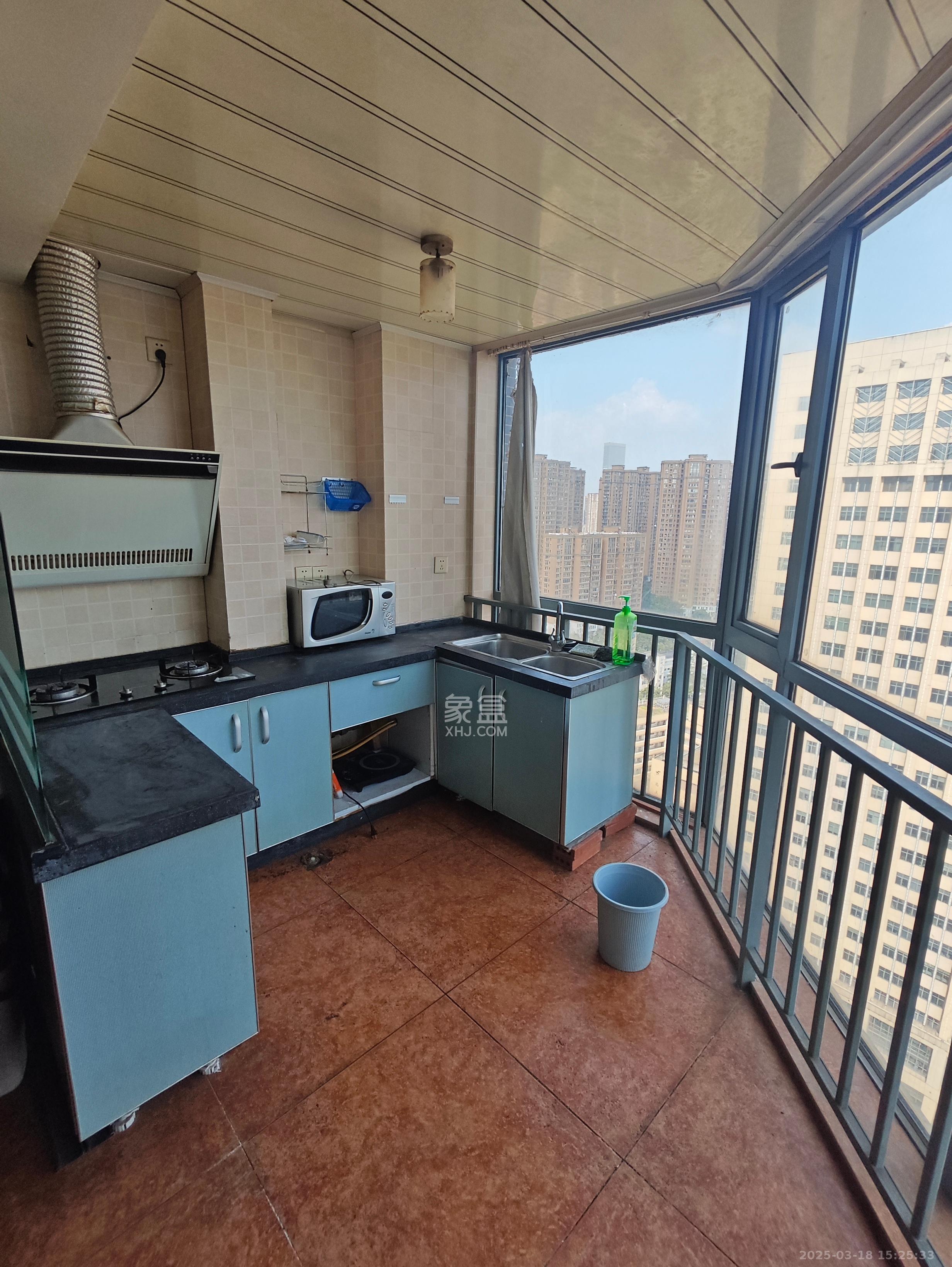 华菱蓝调国际(华菱.香墅美地) 2室2厅2卫 1600.0元/月 华菱蓝调国际(华菱.香墅美地) 2室2厅2卫 1600.0元/月室内图