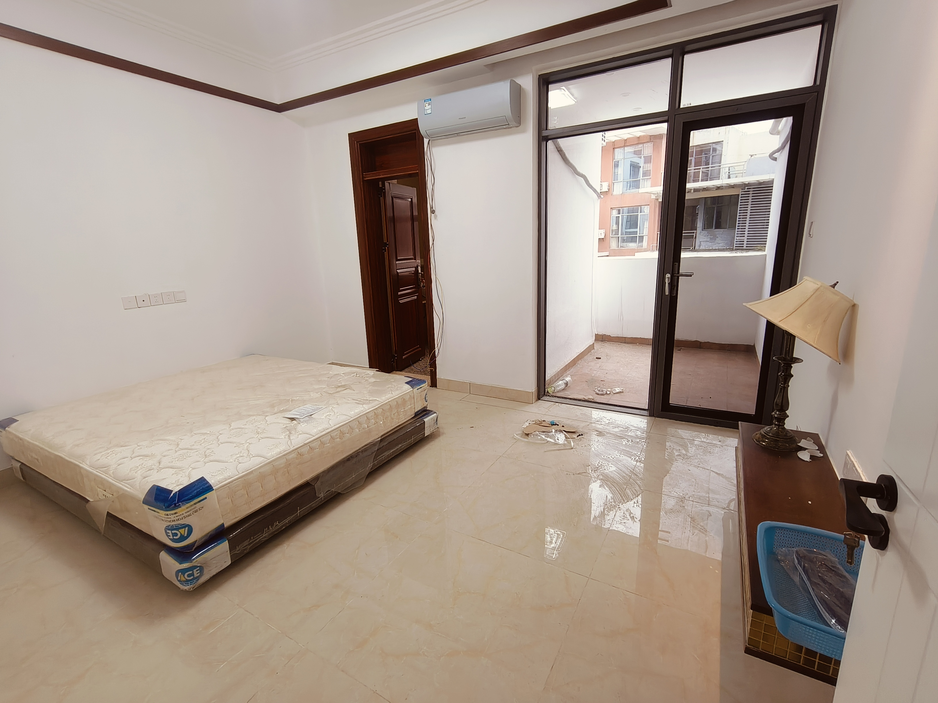 鲁能海蓝椰风 4室3厅5卫 9000.0元/月 鲁能海蓝椰风 4室3厅5卫 9000.0元/月室内图