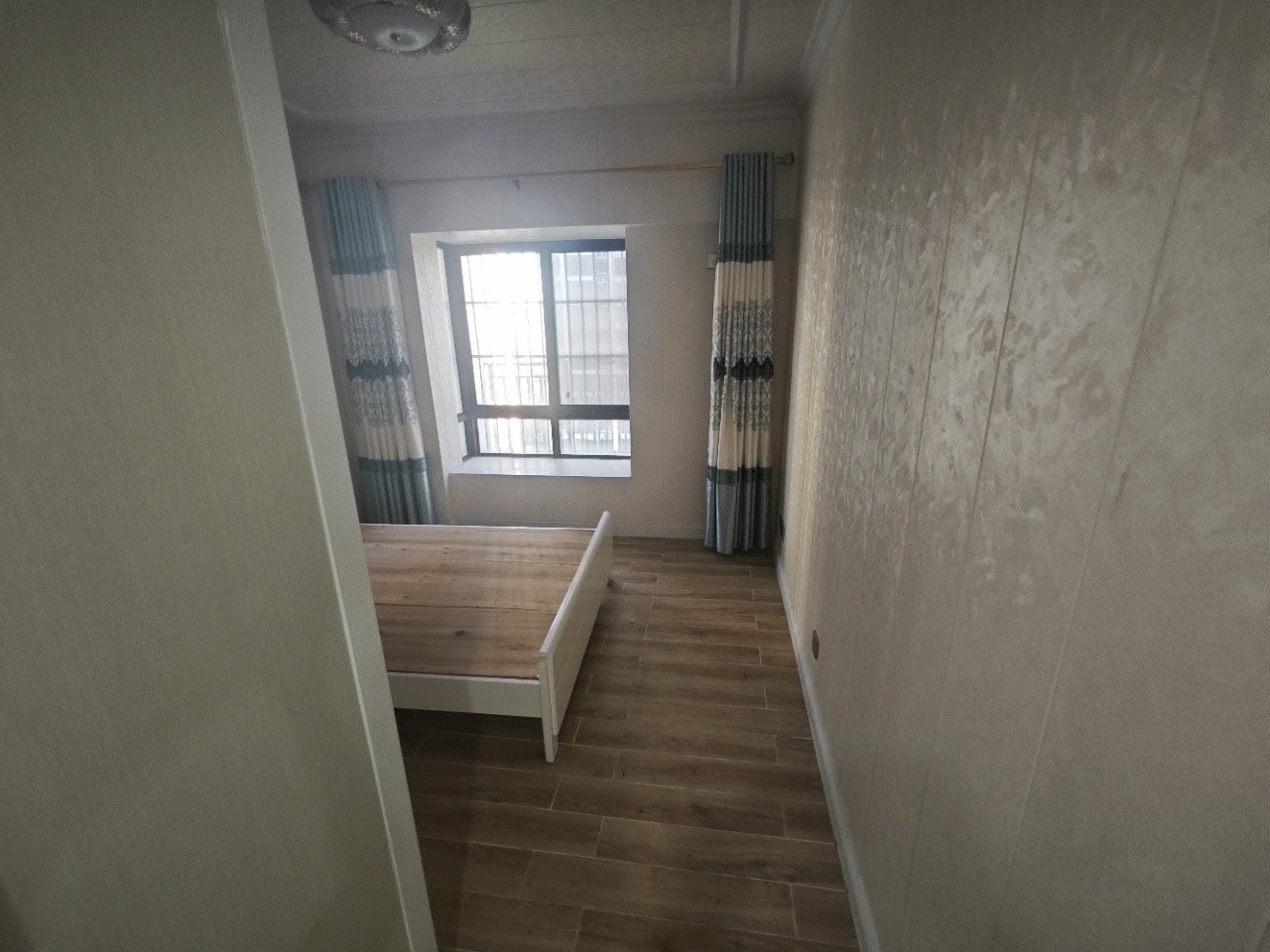 时代城(永秀花园二期) 3室2厅2卫 105.0万 时代城(永秀花园二期) 3室2厅2卫 105.0万客厅