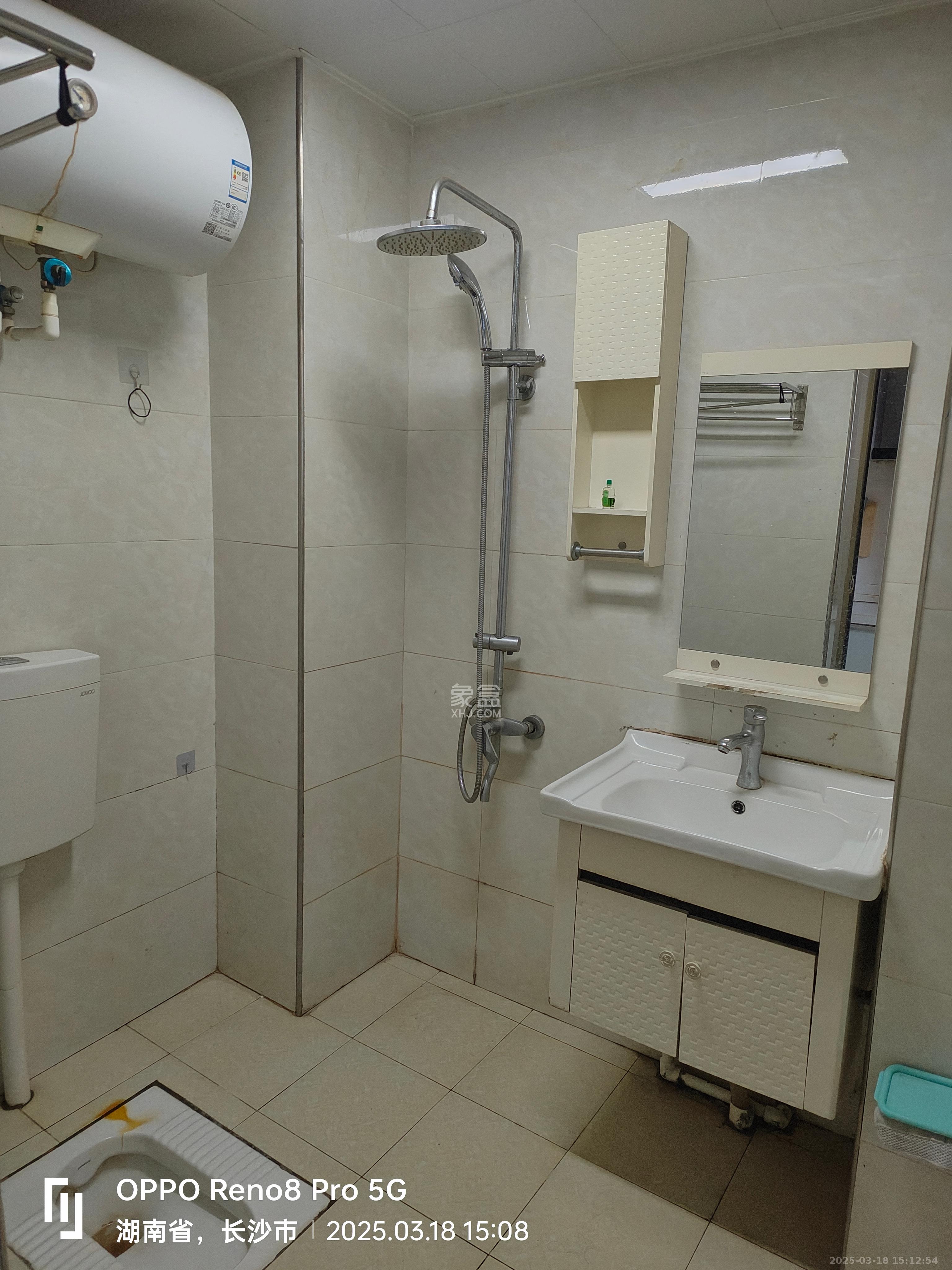 海德公园 1室1厅0卫 1200.0元/月 海德公园 1室1厅0卫 1200.0元/月室内图