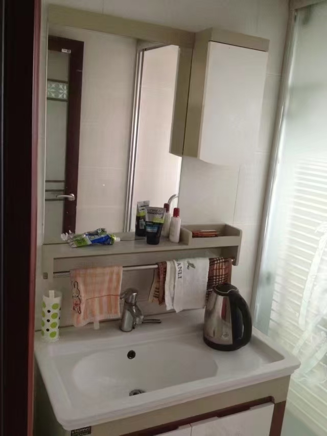 名仕华府 3室2厅2卫 2000.0元/月 名仕华府 3室2厅2卫 2000.0元/月室内图