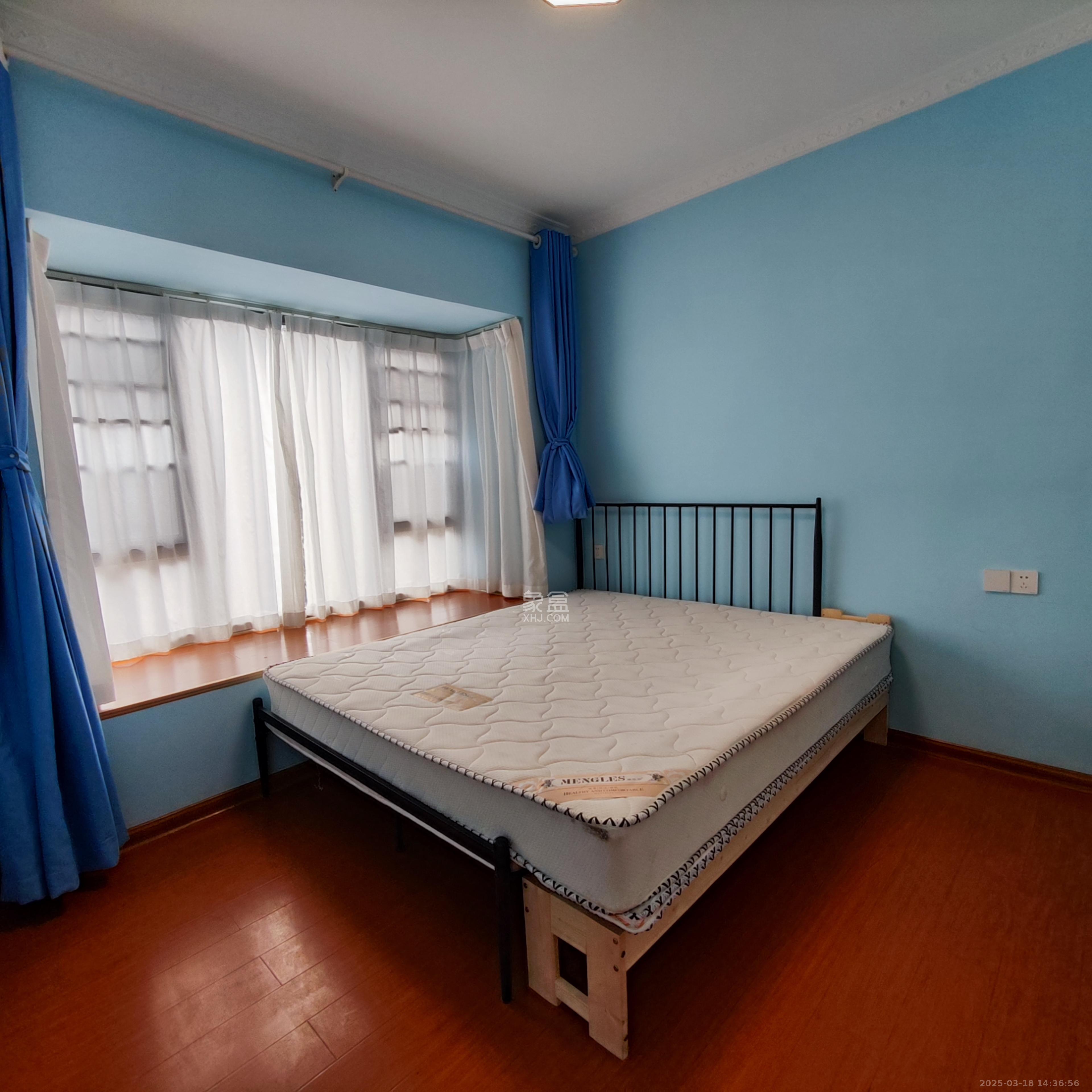 南山十里天池 3室2厅1卫 2000.0元/月 南山十里天池 3室2厅1卫 2000.0元/月室内图