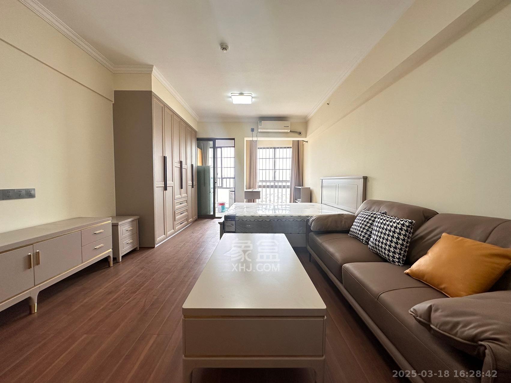 德庆水韵山城 1室1厅1卫 1400.0元/月 德庆水韵山城 1室1厅1卫 1400.0元/月室内图