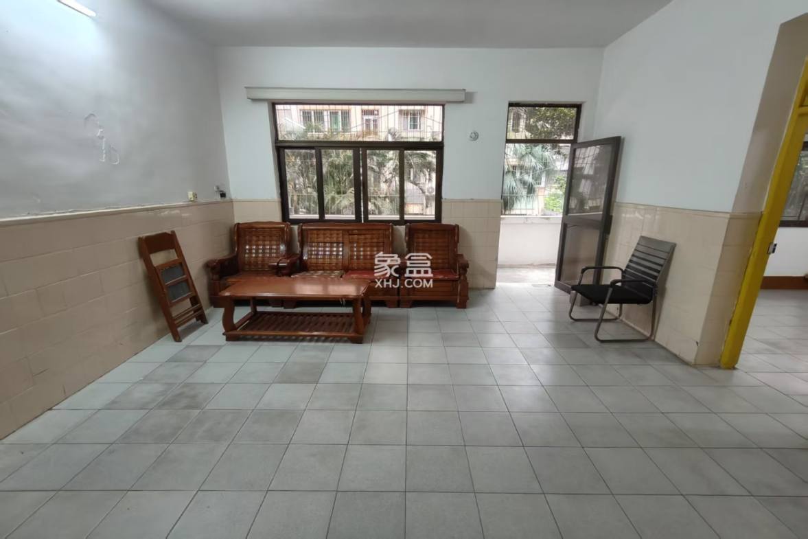 水利局大院(海府路) 3室2厅2卫 95.0万 水利局大院(海府路) 3室2厅2卫 95.0万户型图