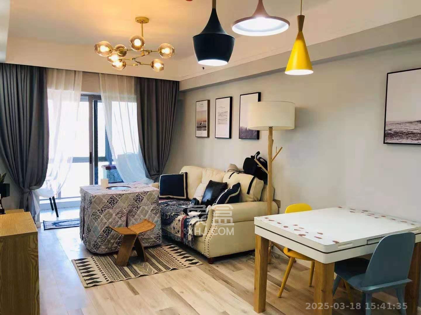 保利国际广场 1室2厅1卫 4500.0元/月 保利国际广场 1室2厅1卫 4500.0元/月室内图