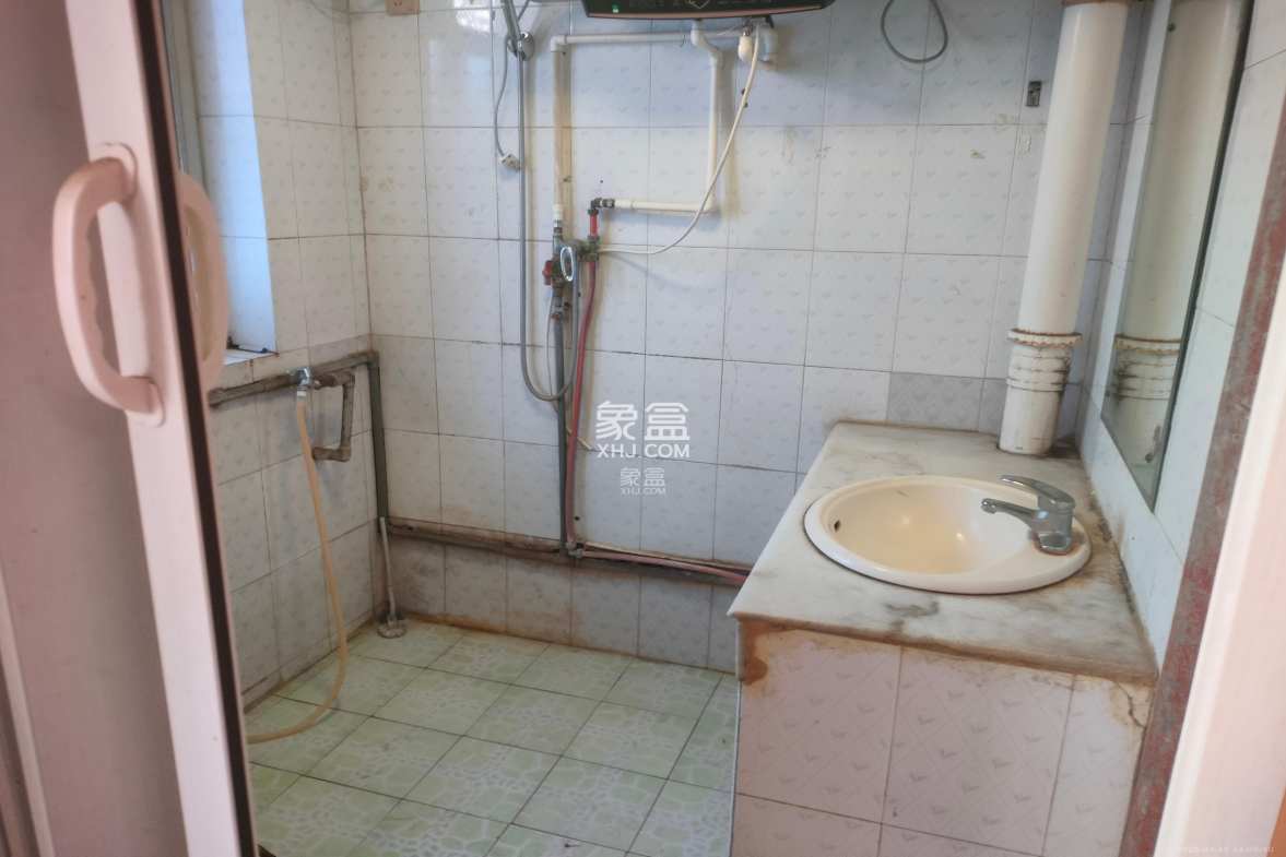 天龙花园 2室1厅2卫 1800.0元/月 天龙花园 2室1厅2卫 1800.0元/月室内图