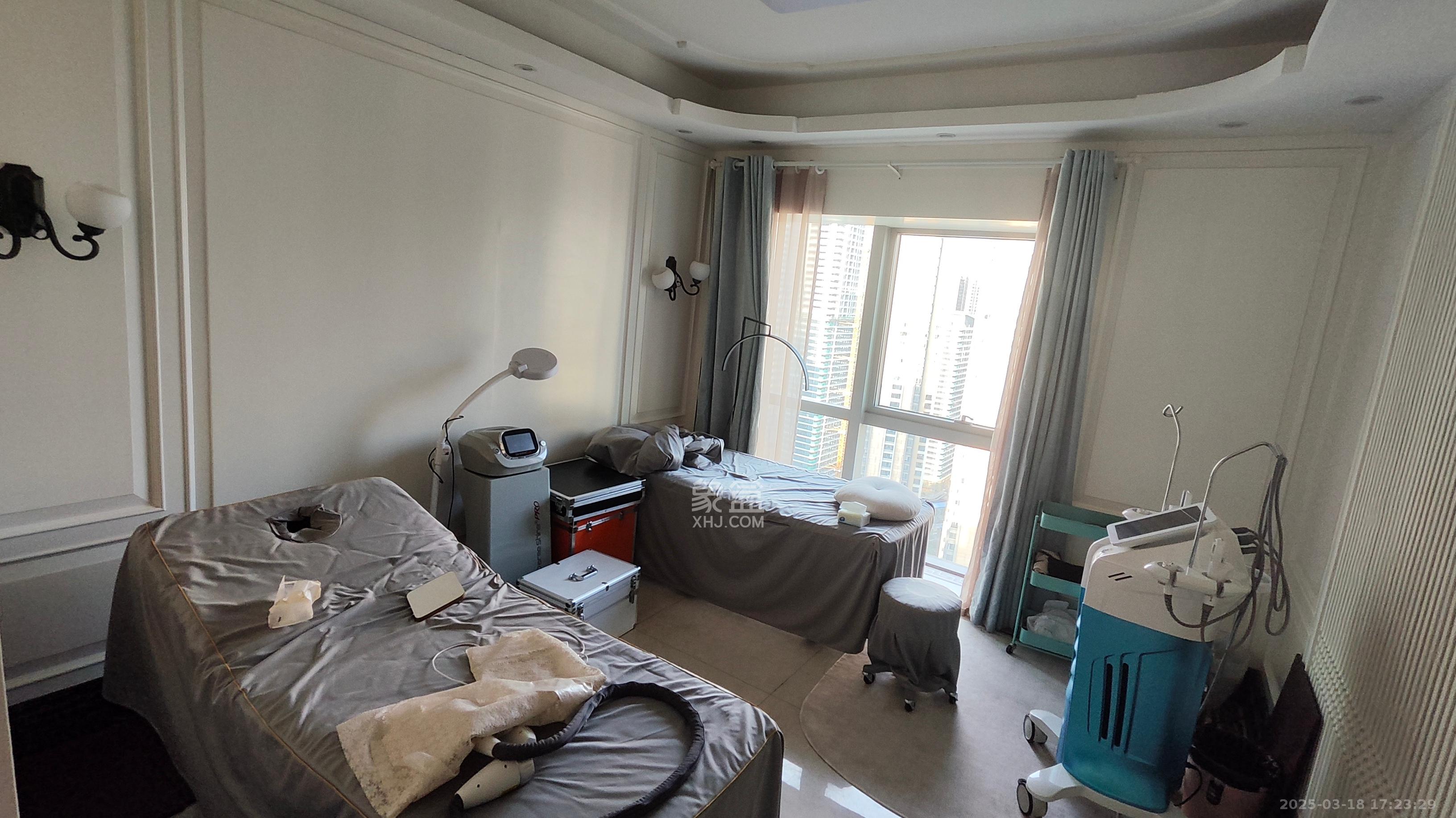 北辰定江洋 3室2厅2卫 10000.0元/月 北辰定江洋 3室2厅2卫 10000.0元/月室内图