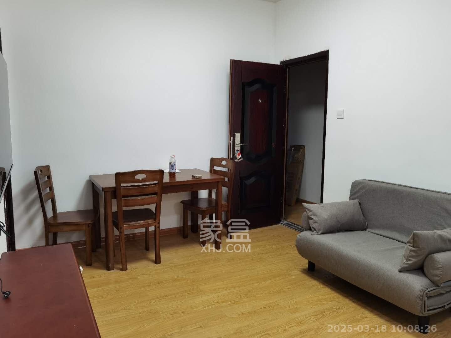 天鸿天府(天鸿中央大院) 2室2厅1卫 2000.0元/月 天鸿天府(天鸿中央大院) 2室2厅1卫 2000.0元/月室内图