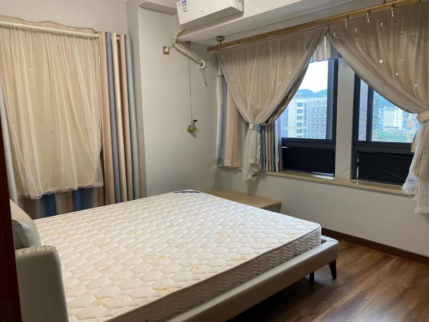 东方曼哈顿 2室2厅1卫 2200.0元/月 东方曼哈顿 2室2厅1卫 2200.0元/月室内图