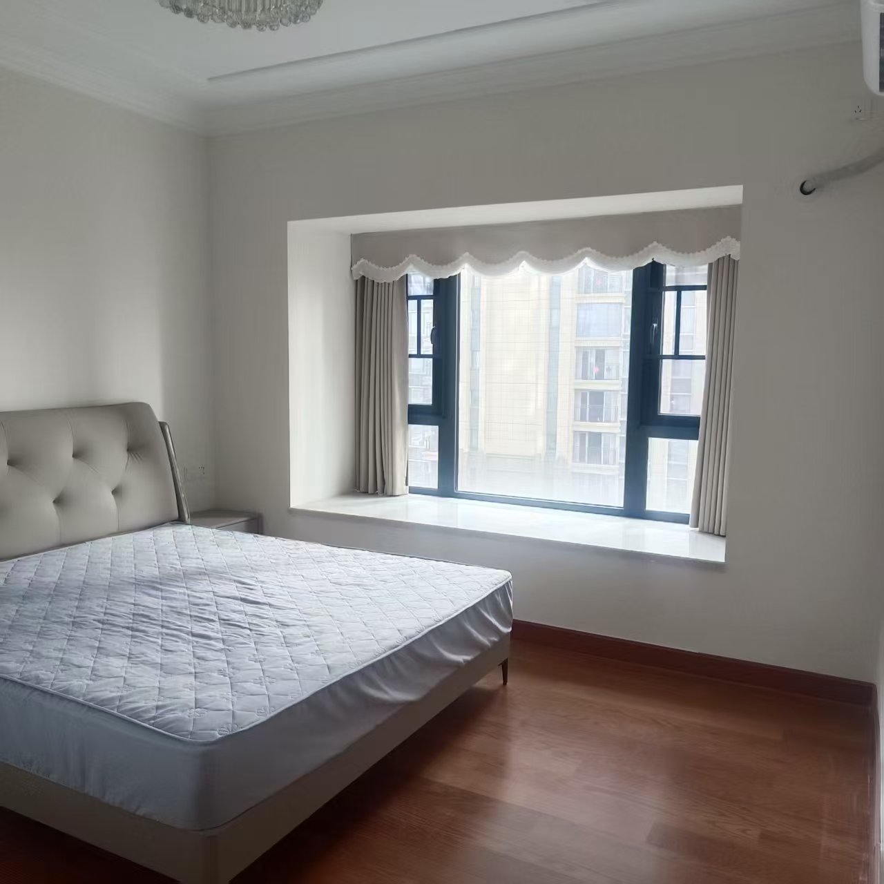 恒大名都 3室2厅2卫 1700.0元/月 恒大名都 3室2厅2卫 1700.0元/月室内图