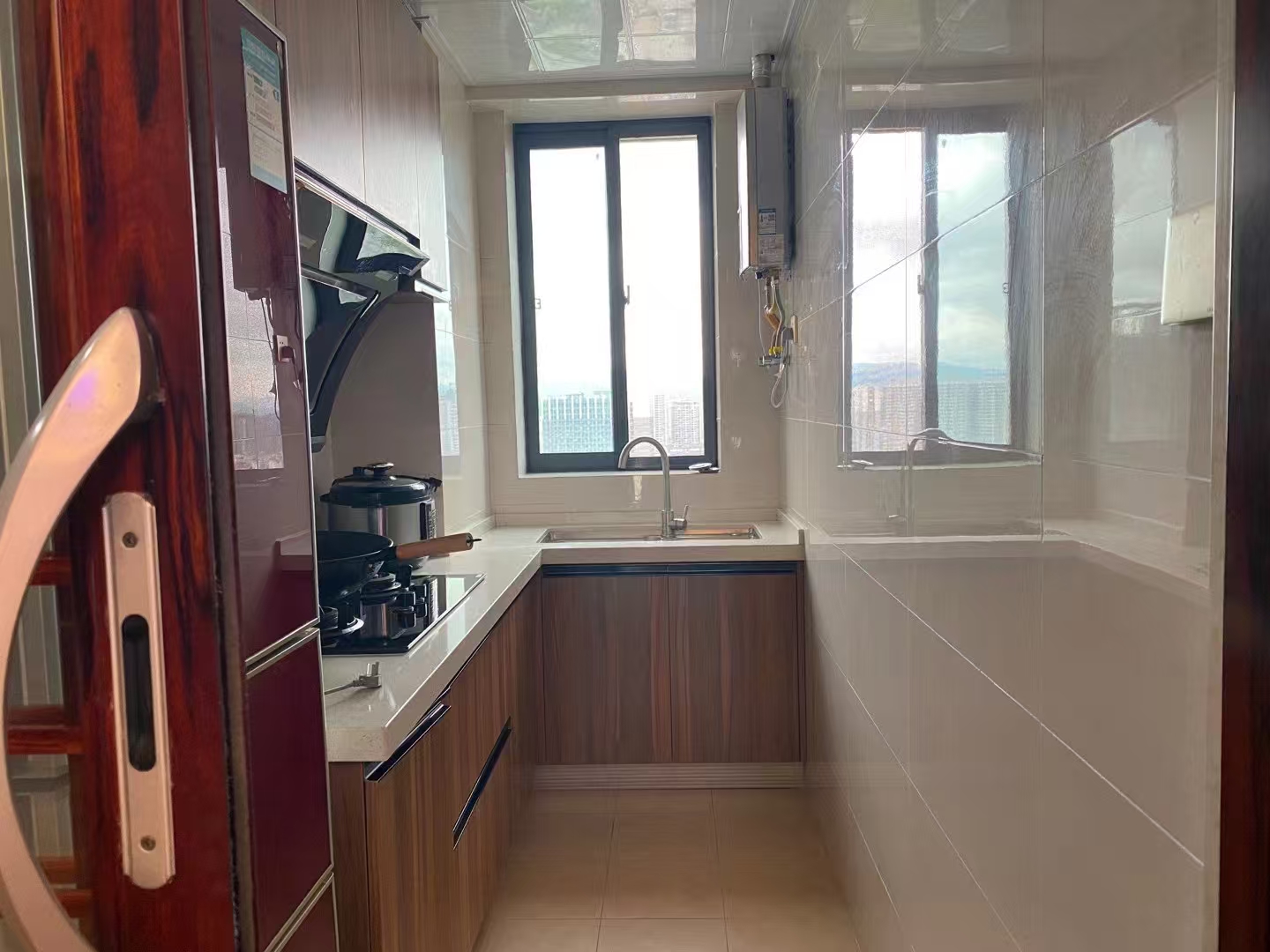 东方曼哈顿 2室2厅1卫 2200.0元/月 东方曼哈顿 2室2厅1卫 2200.0元/月室内图