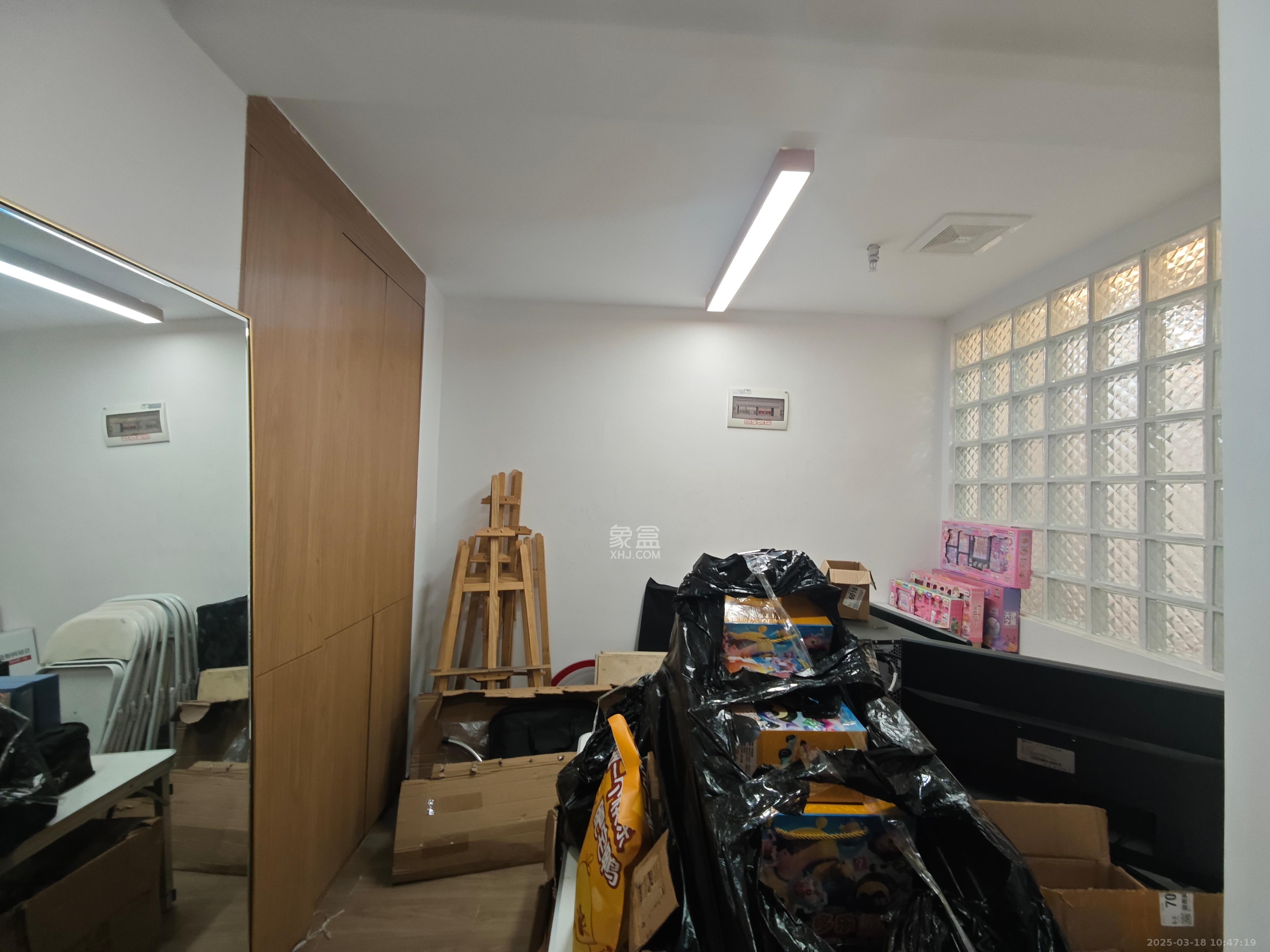 青年才郡（盈安大厦）  6室1厅1卫    10000.0元/月室内图