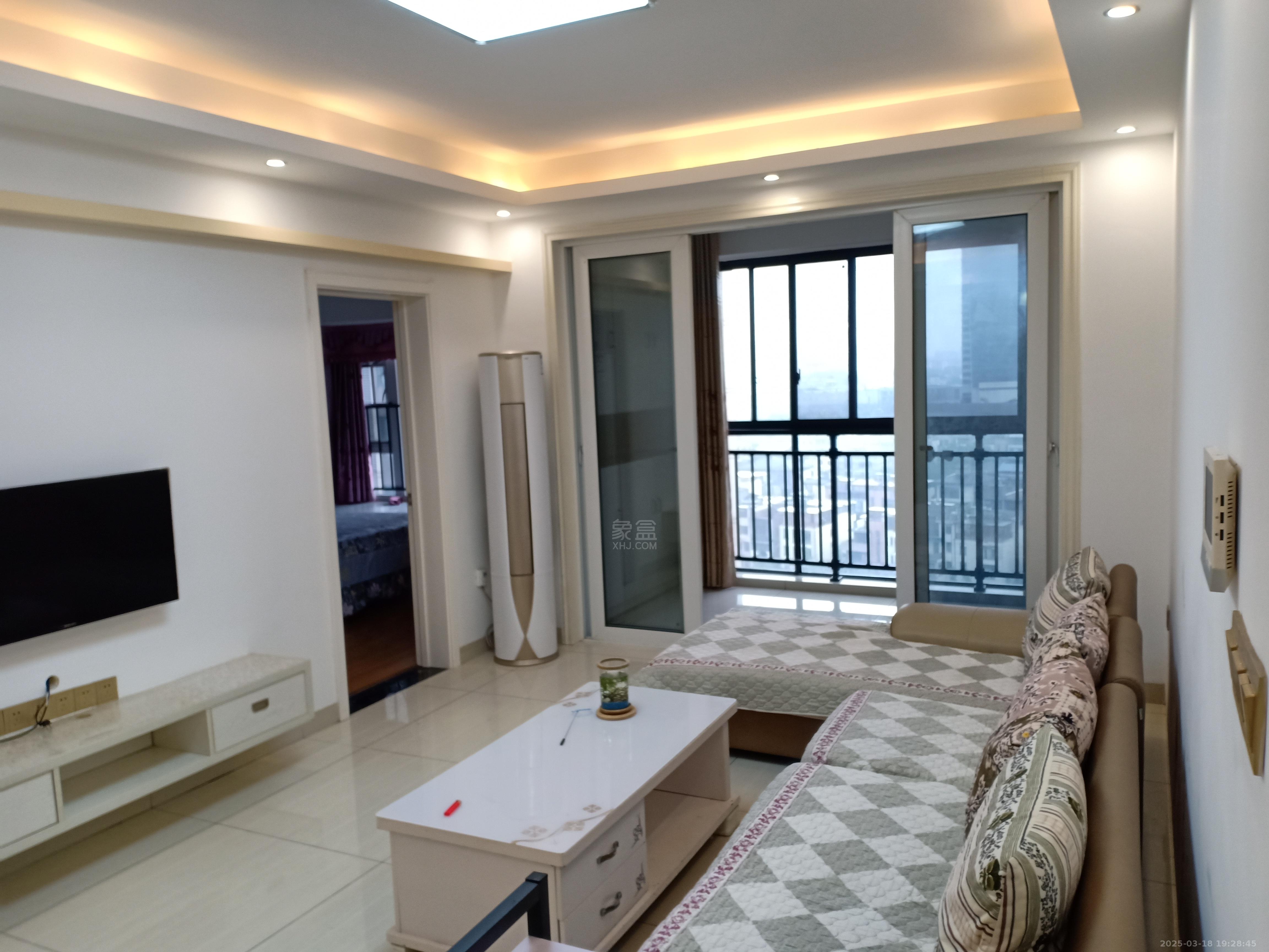 美的城四期 3室2厅1卫 2000.0元/月 美的城四期 3室2厅1卫 2000.0元/月室内图