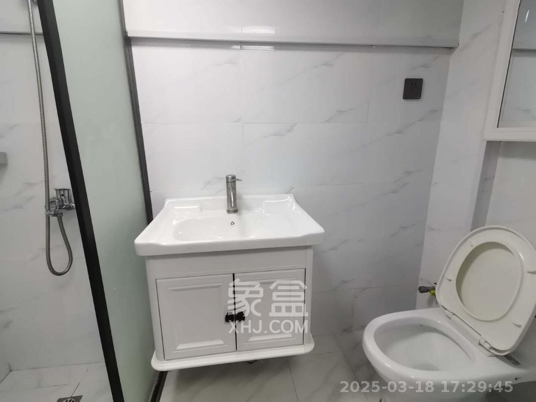 弘坤云寓  1室1厅1卫   1800.00元/月室内图