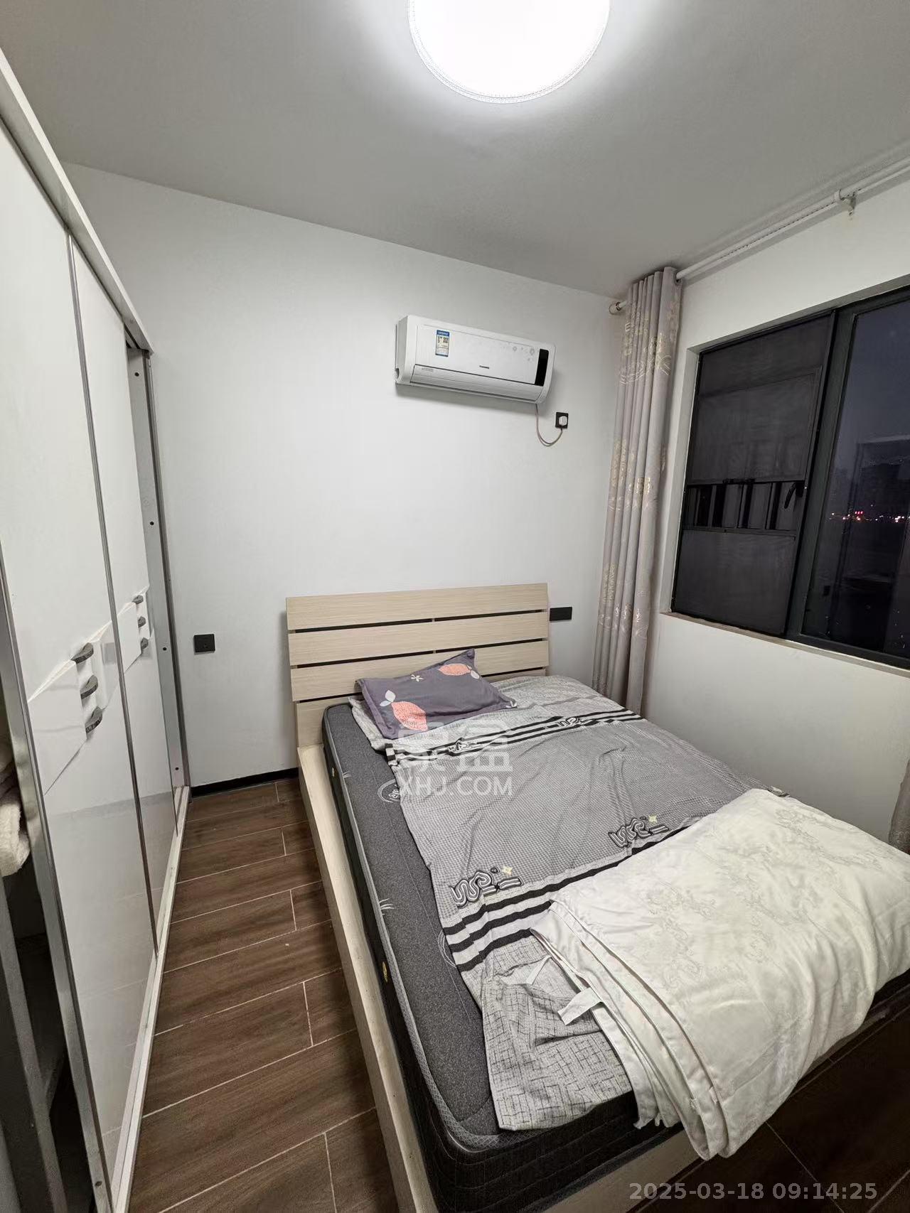 卢浮原著  3室2厅1卫   2000.00元/月室内图