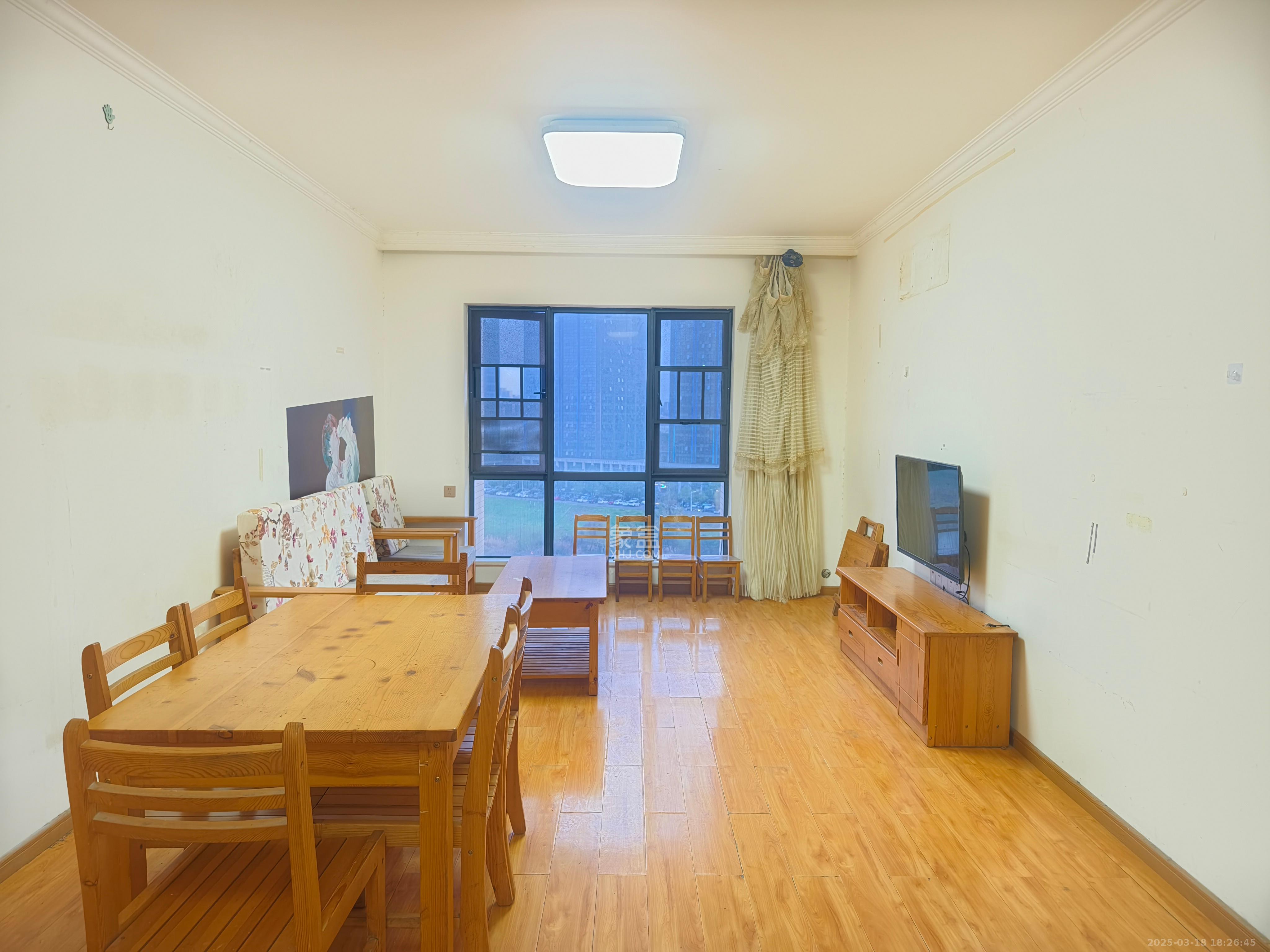 兰亭湾畔 3室2厅2卫 2500.0元/月 兰亭湾畔 3室2厅2卫 2500.0元/月室内图