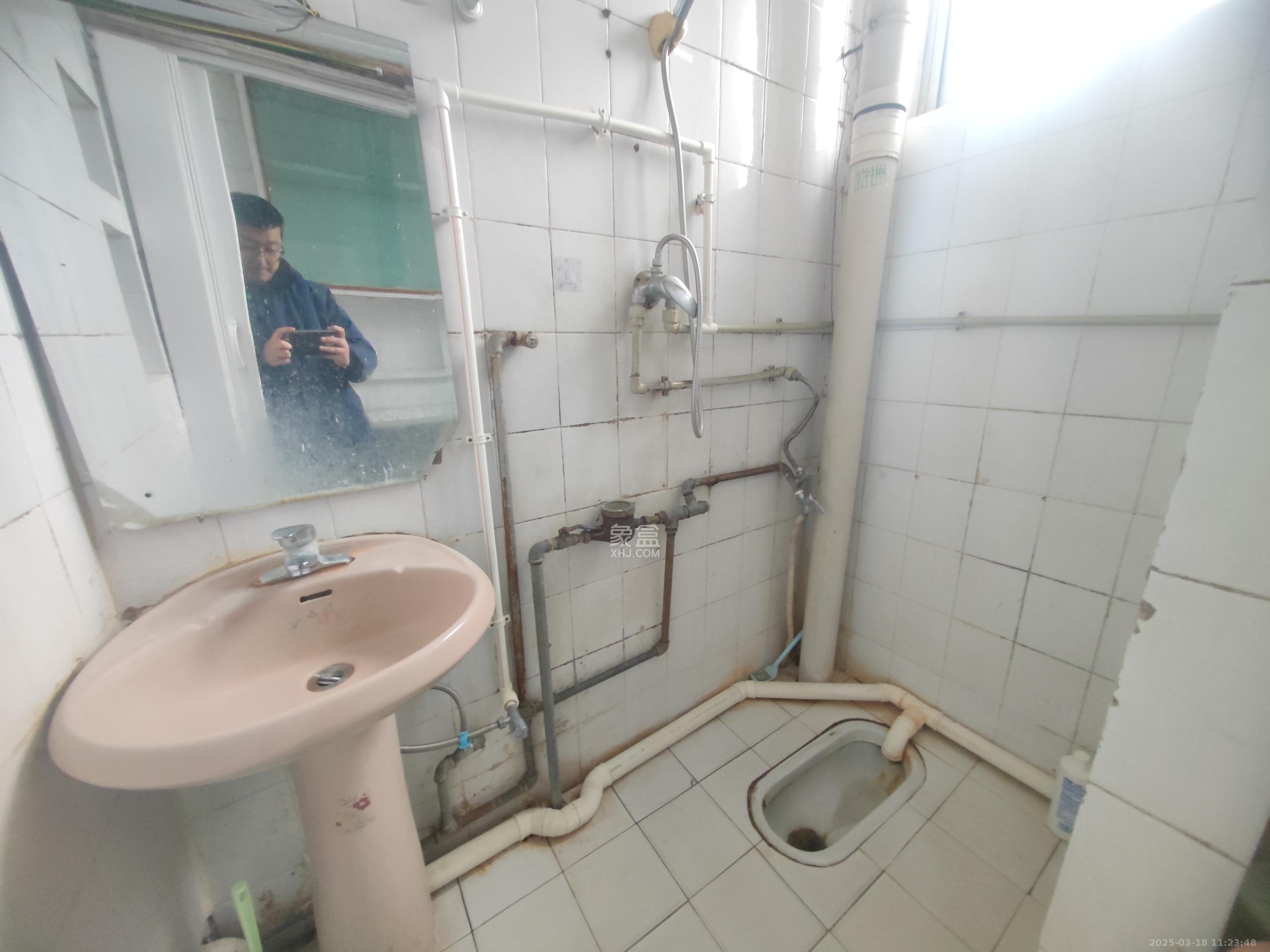 长沙市中医康复医院宿舍(长沙市骨科按摩医院) 2室1厅1卫 1500.0元/月 长沙市中医康复医院宿舍(长沙市骨科按摩医院) 2室1厅1卫 1500.0元/月室内图