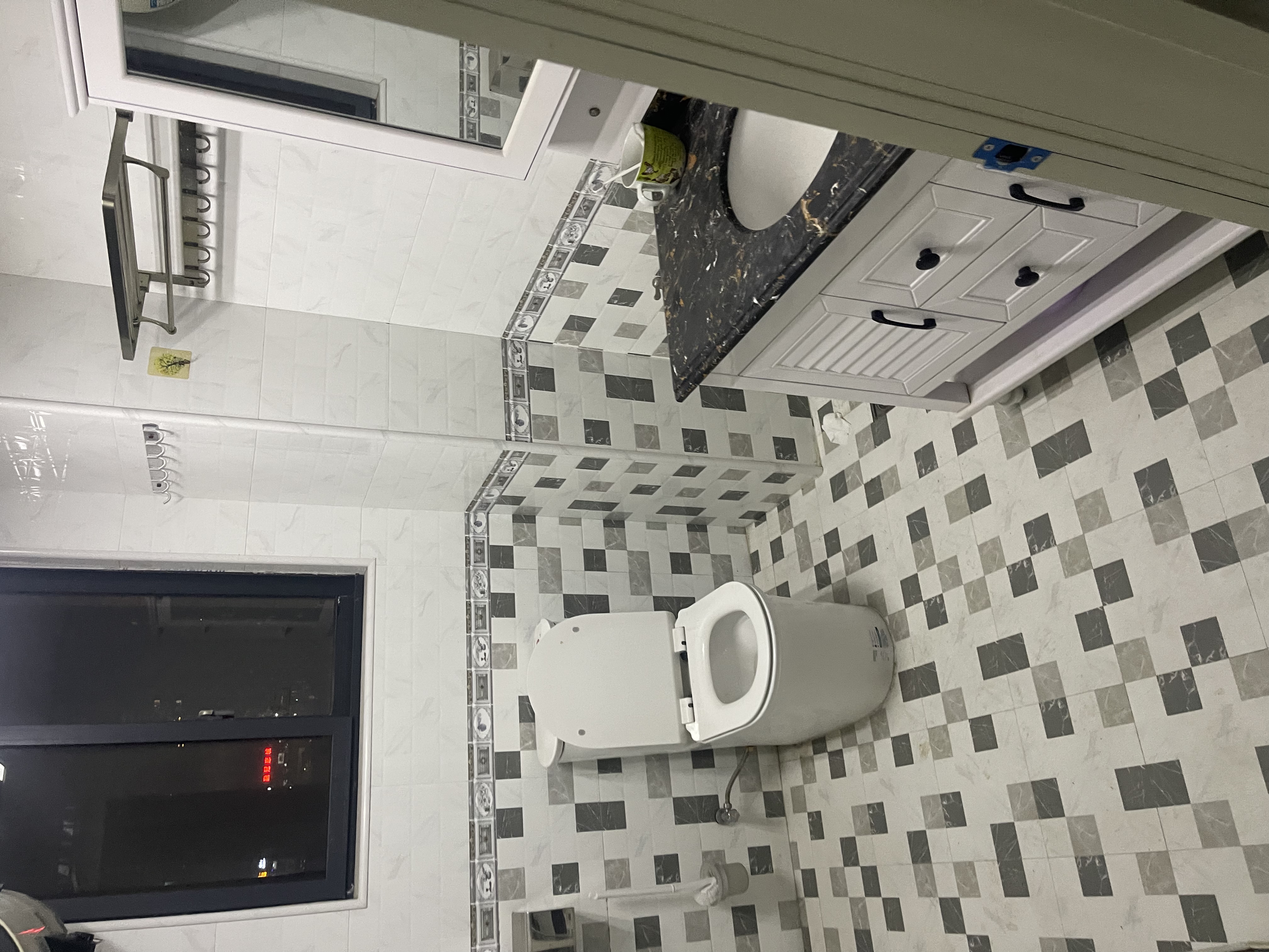 环保花园 3室2厅2卫 2100.0元/月 环保花园 3室2厅2卫 2100.0元/月室内图