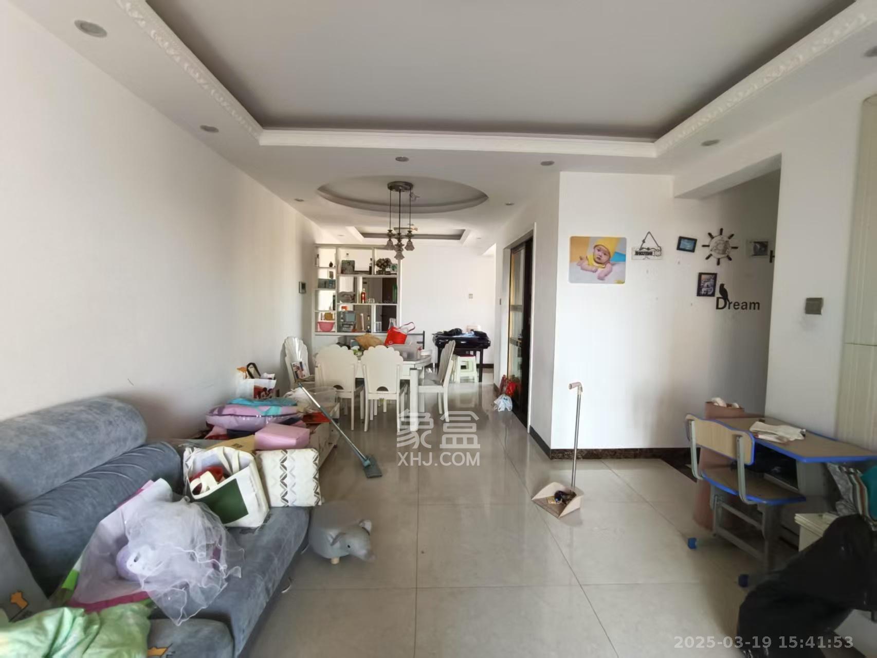 幸福庄园 3室2厅2卫 1600.0元/月 幸福庄园 3室2厅2卫 1600.0元/月室内图