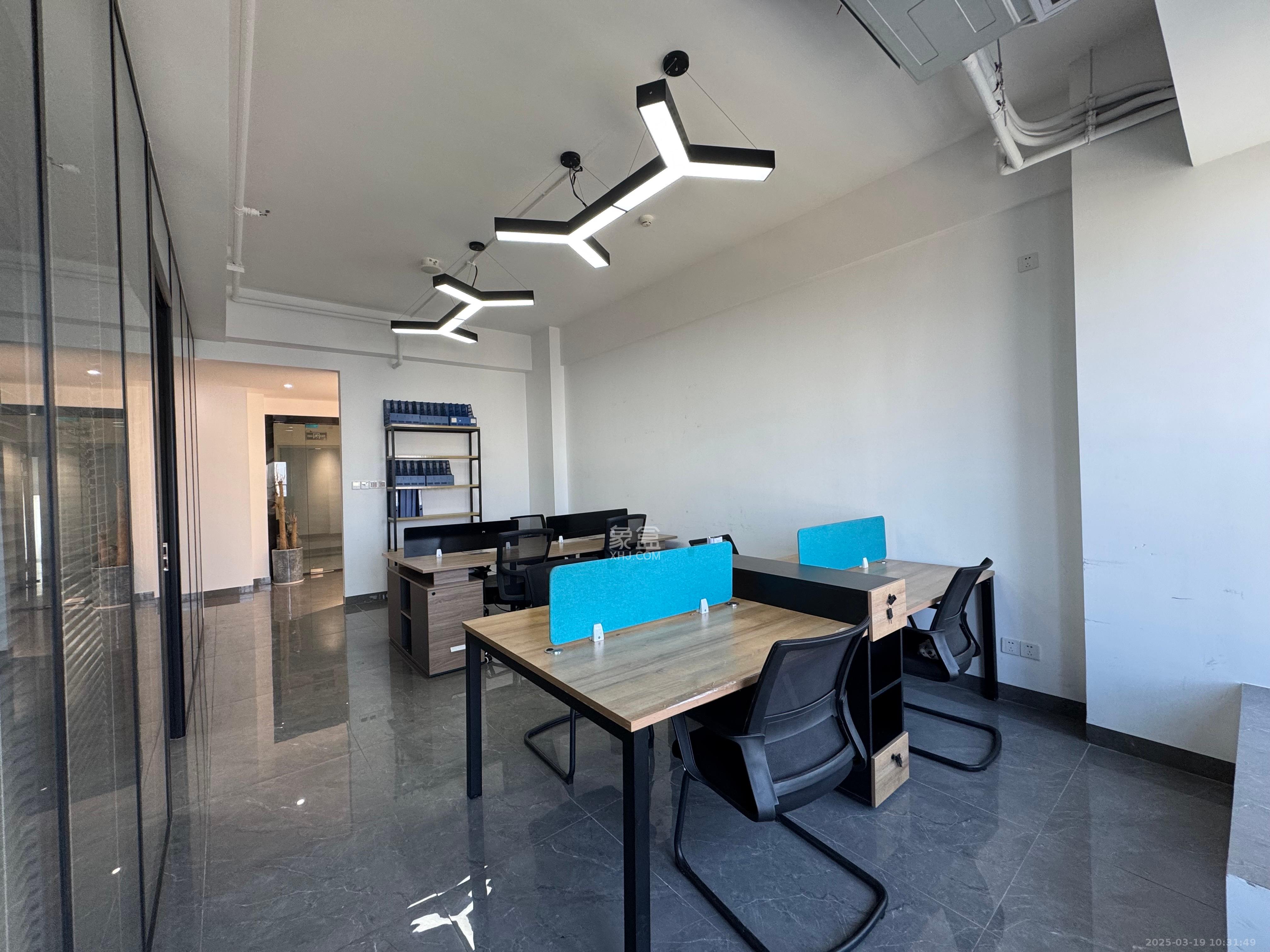 润和国际广场  2室1厅1卫    6000.0元/月