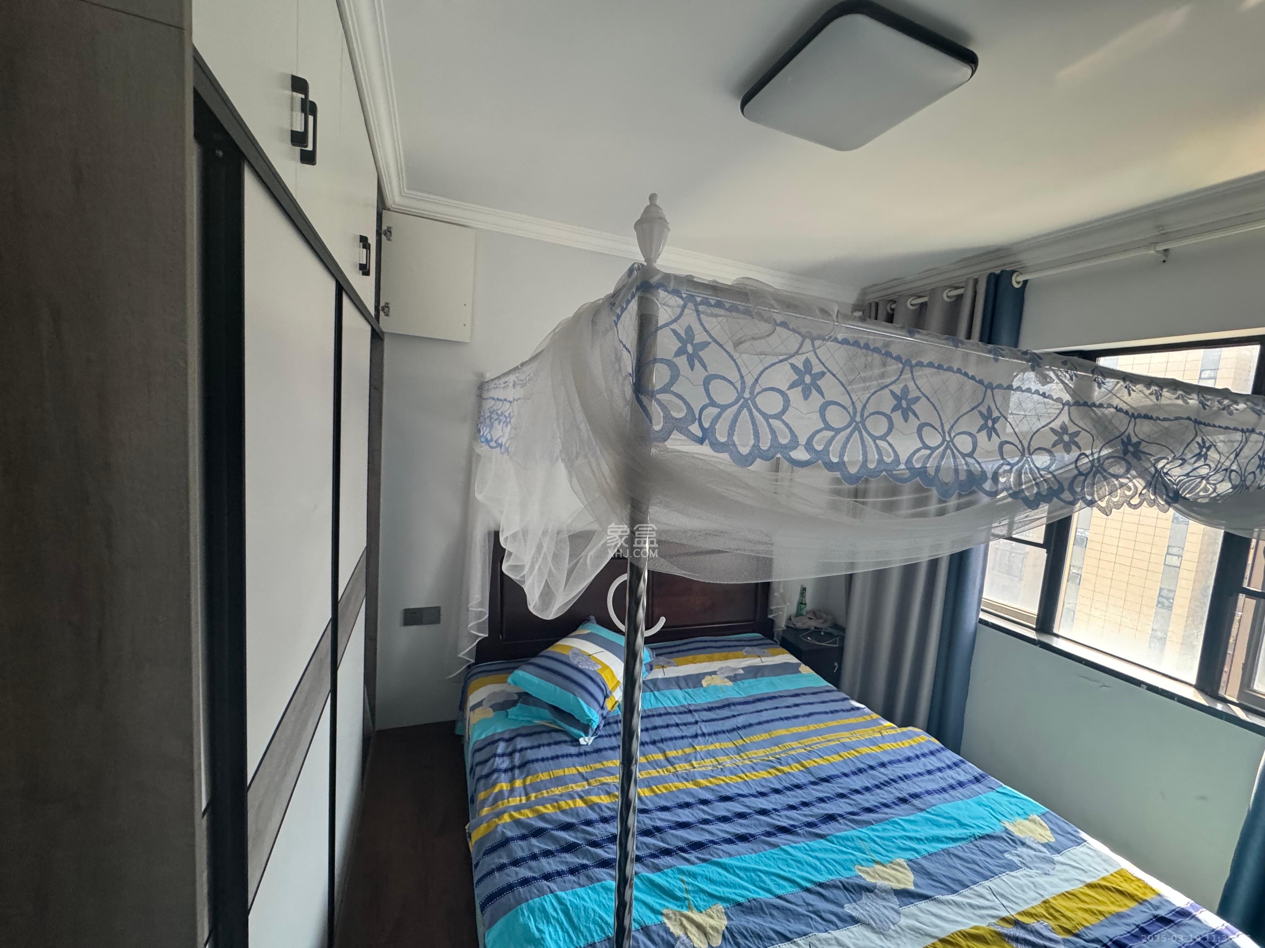 汇一城(汇壹公馆)  2室2厅1卫    2200.0元/月 汇一城(汇壹公馆)  2室2厅1卫    2200.0元/月室内图1