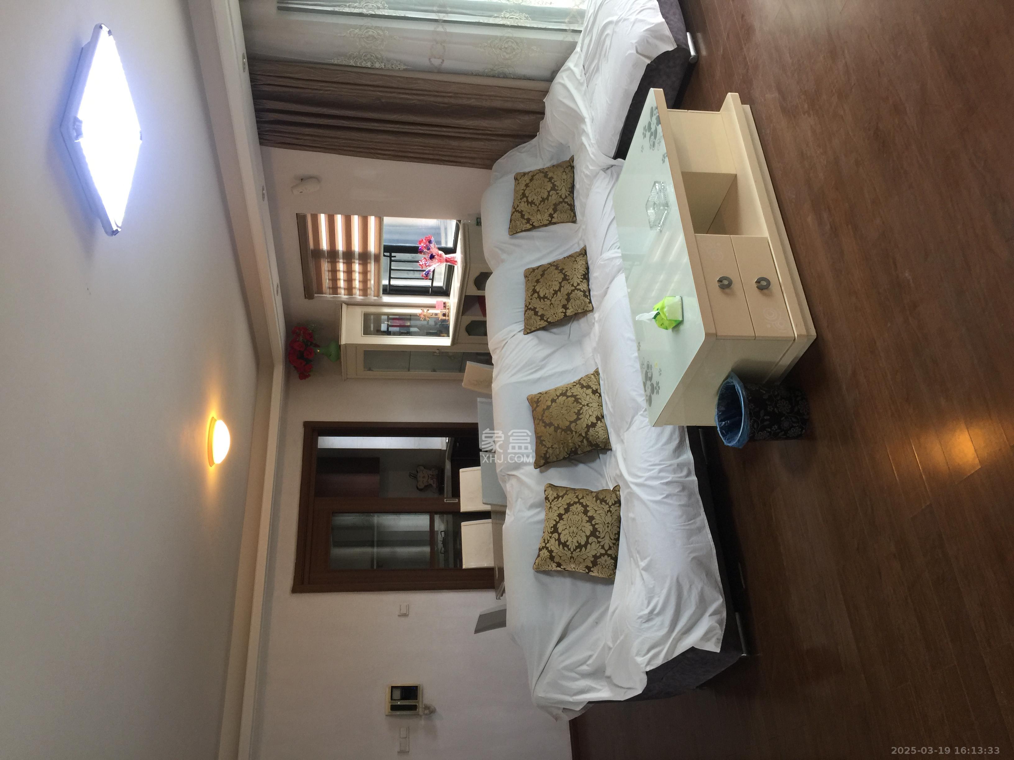 万科金域华府二期 3室2厅2卫 3000.0元/月 万科金域华府二期 3室2厅2卫 3000.0元/月室内图