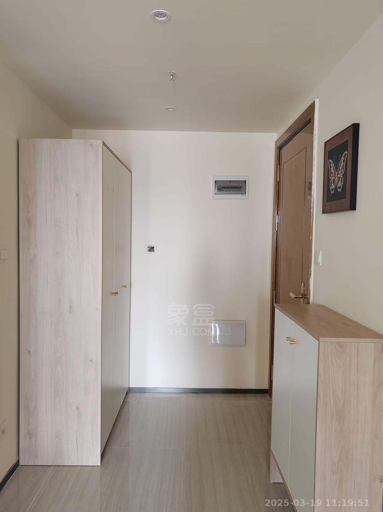 恒大华府 1室1厅1卫 1500.0元/月 恒大华府 1室1厅1卫 1500.0元/月室内图