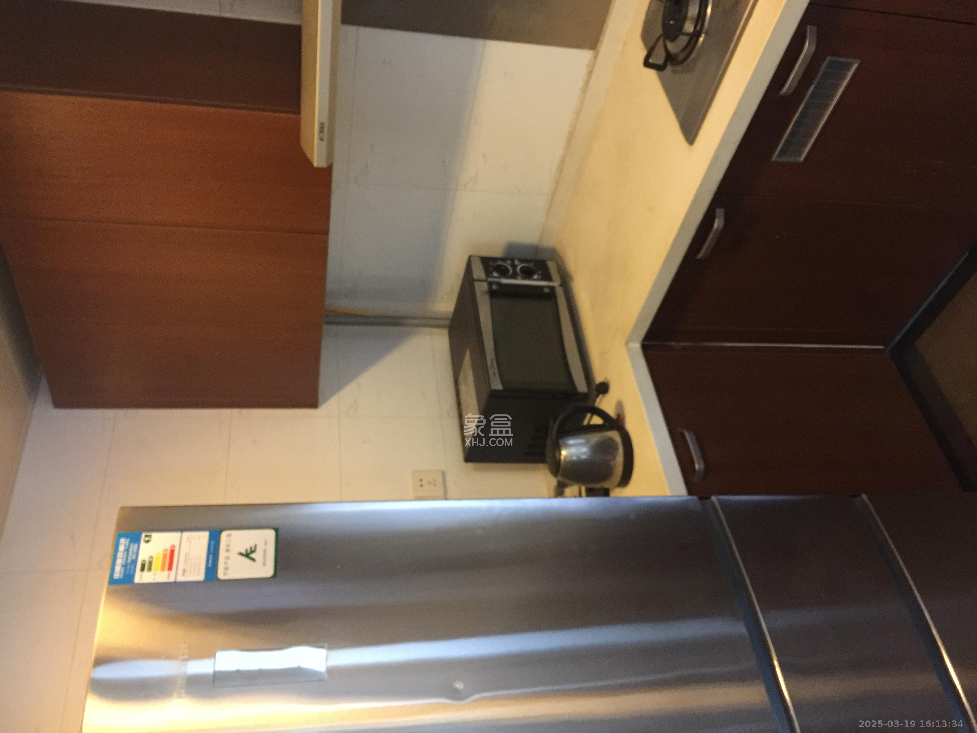 万科金域华府二期 3室2厅2卫 3000.0元/月 万科金域华府二期 3室2厅2卫 3000.0元/月室内图