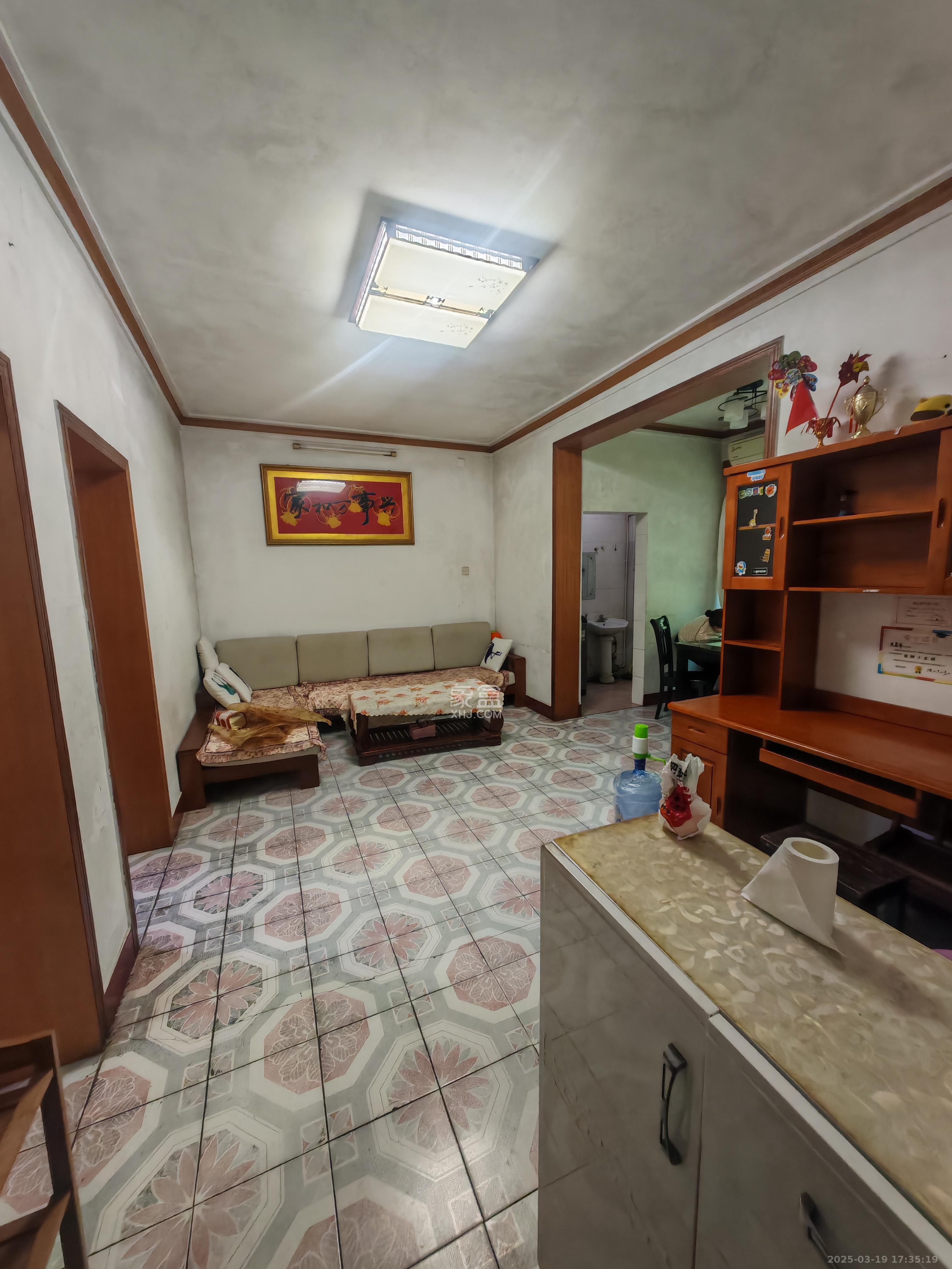 红花坡轻工设计院(轻安宿舍)  2室1厅1卫    1600.0元/月 红花坡轻工设计院(轻安宿舍)  2室1厅1卫    1600.0元/月室内图