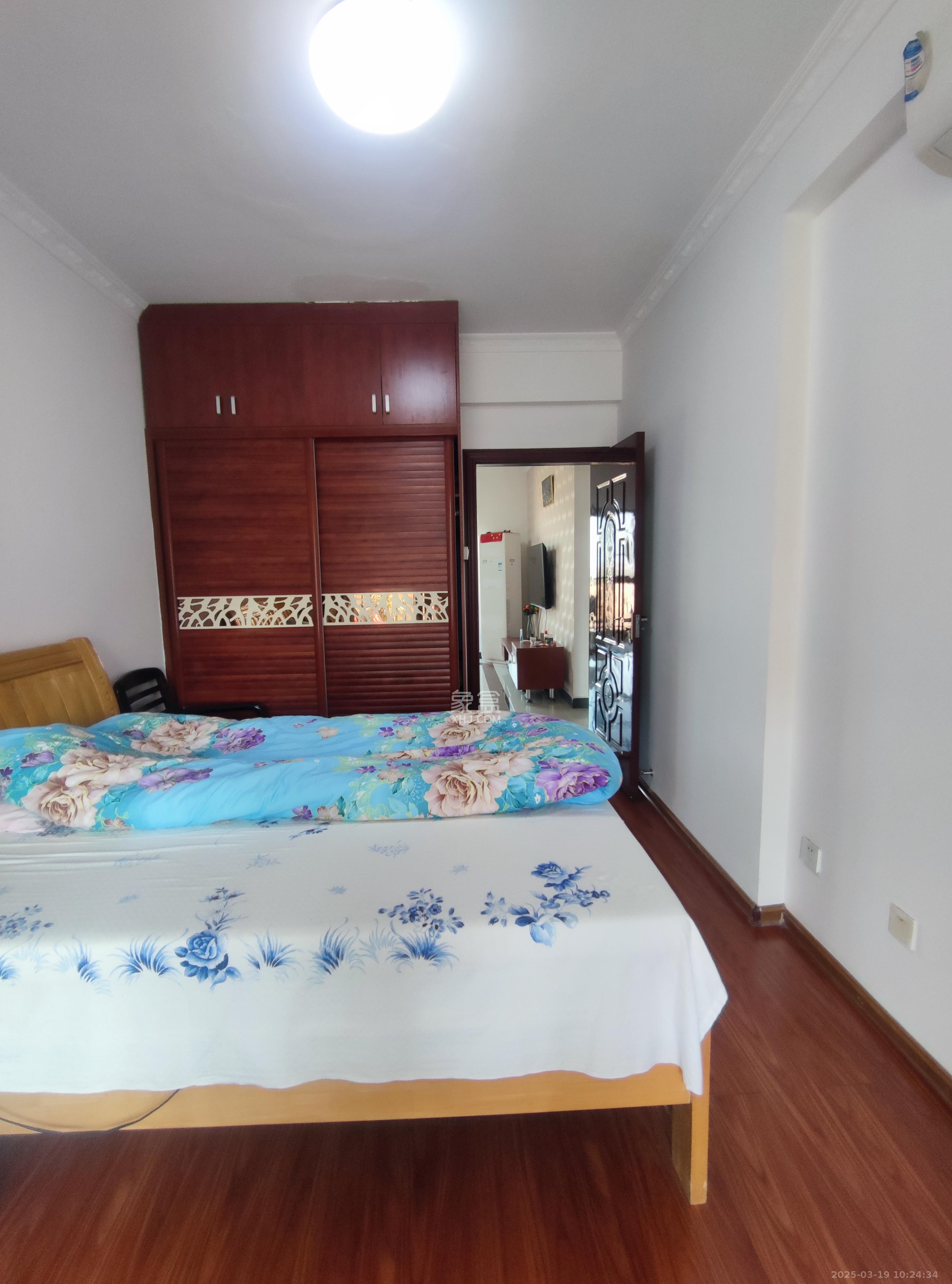 怡海星城 1室0厅0卫 2200.0元/月 怡海星城 1室0厅0卫 2200.0元/月室内图