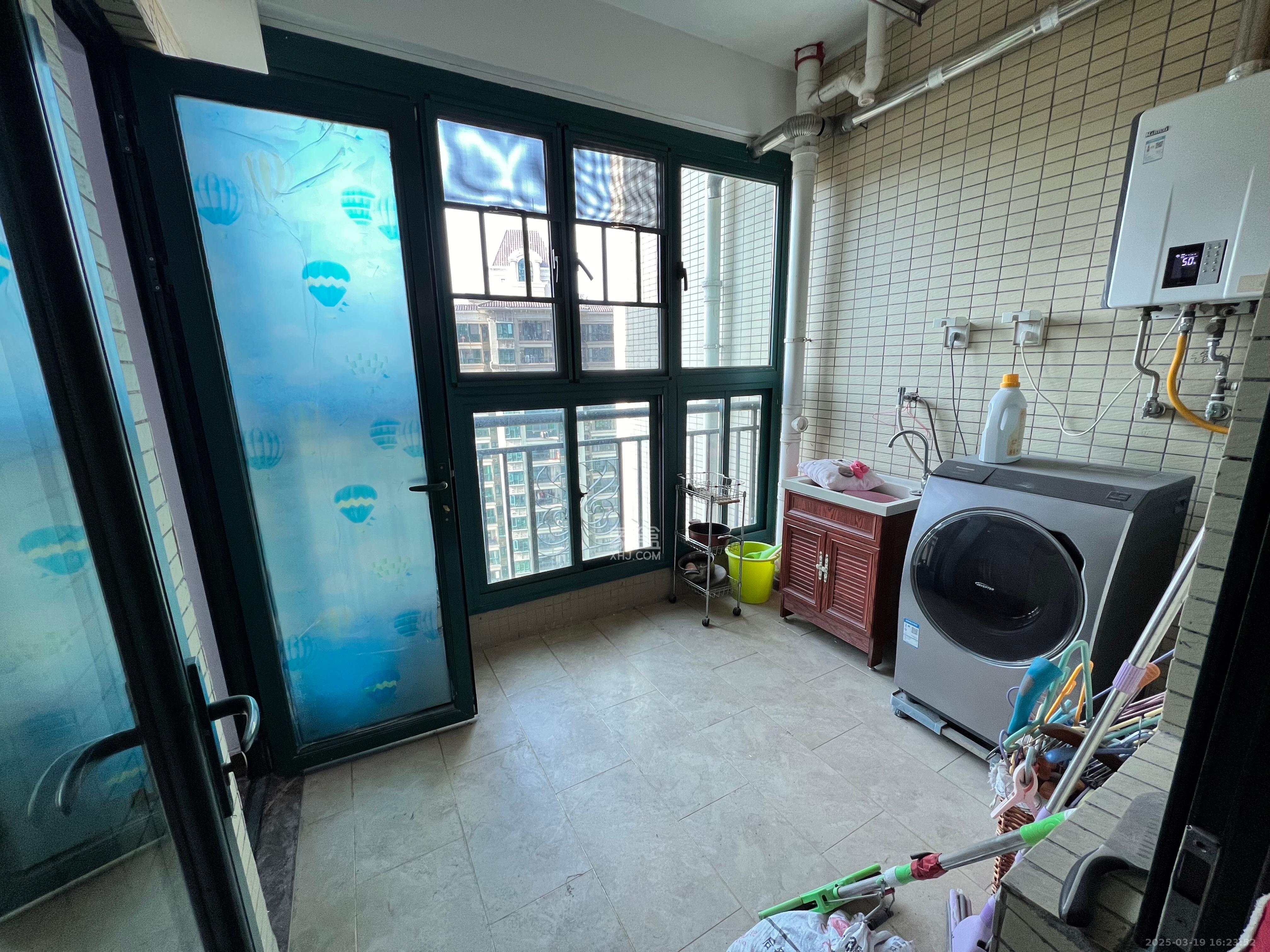 恒大雅苑 4室2厅3卫 8000.0元/月 恒大雅苑 4室2厅3卫 8000.0元/月室内图